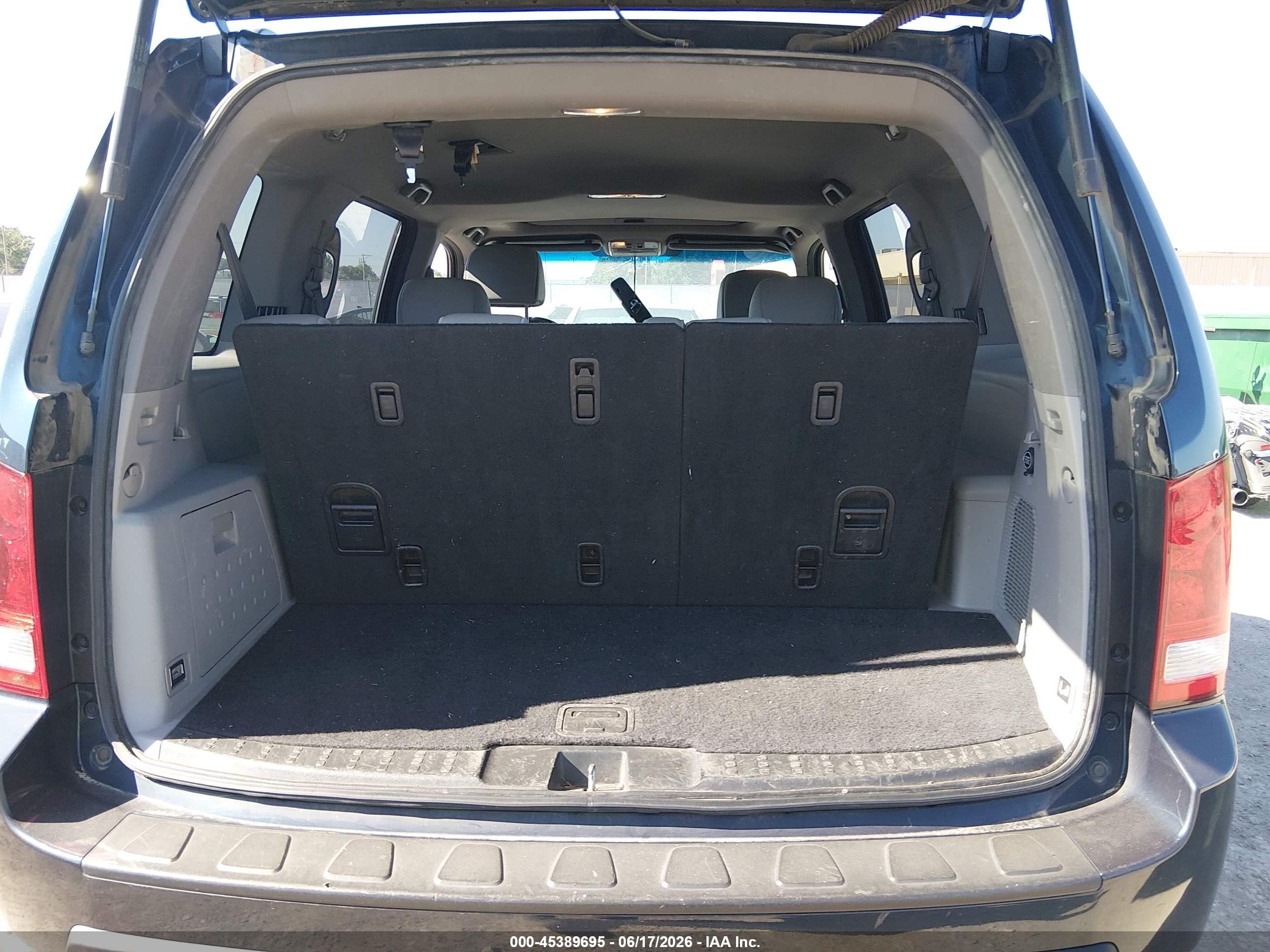 2011 Honda Pilot Ex-l Blue vin: 5FNYF3H57BB024447