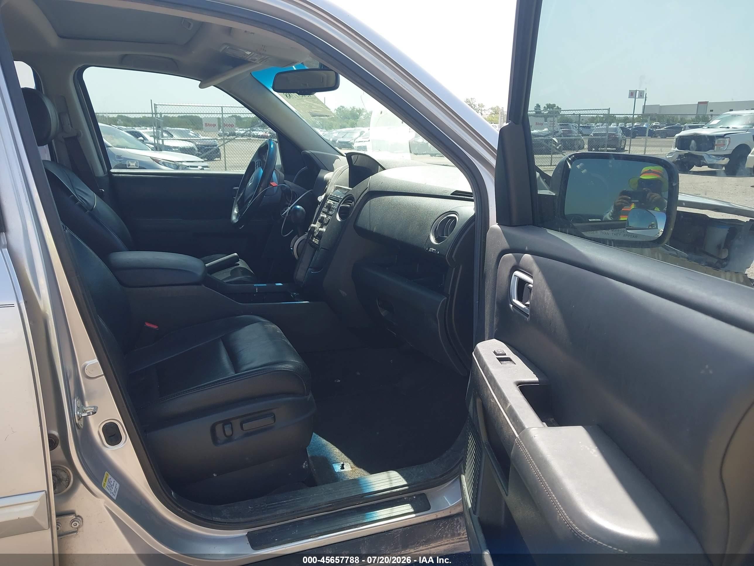 2012 Honda Pilot Ex-l Silver vin: 5FNYF3H57CB041573