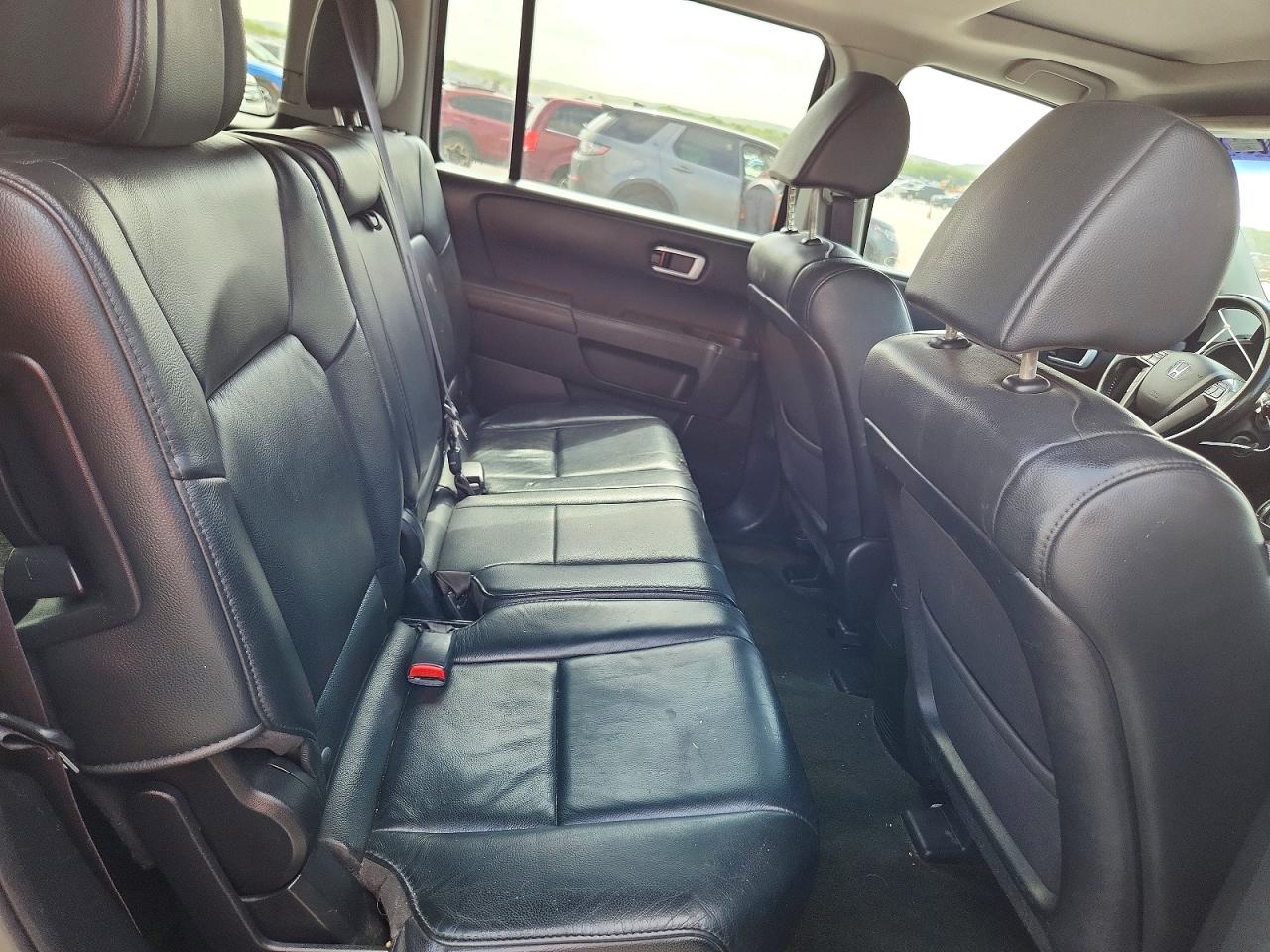 2014 Honda Pilot Gray vin: 5FNYF3H57EB027157