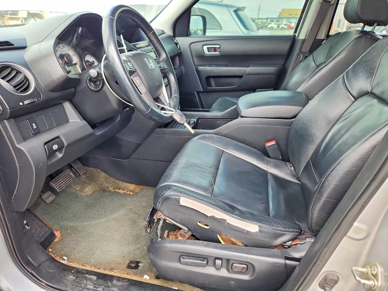 2014 Honda Pilot Gray vin: 5FNYF3H57EB027157