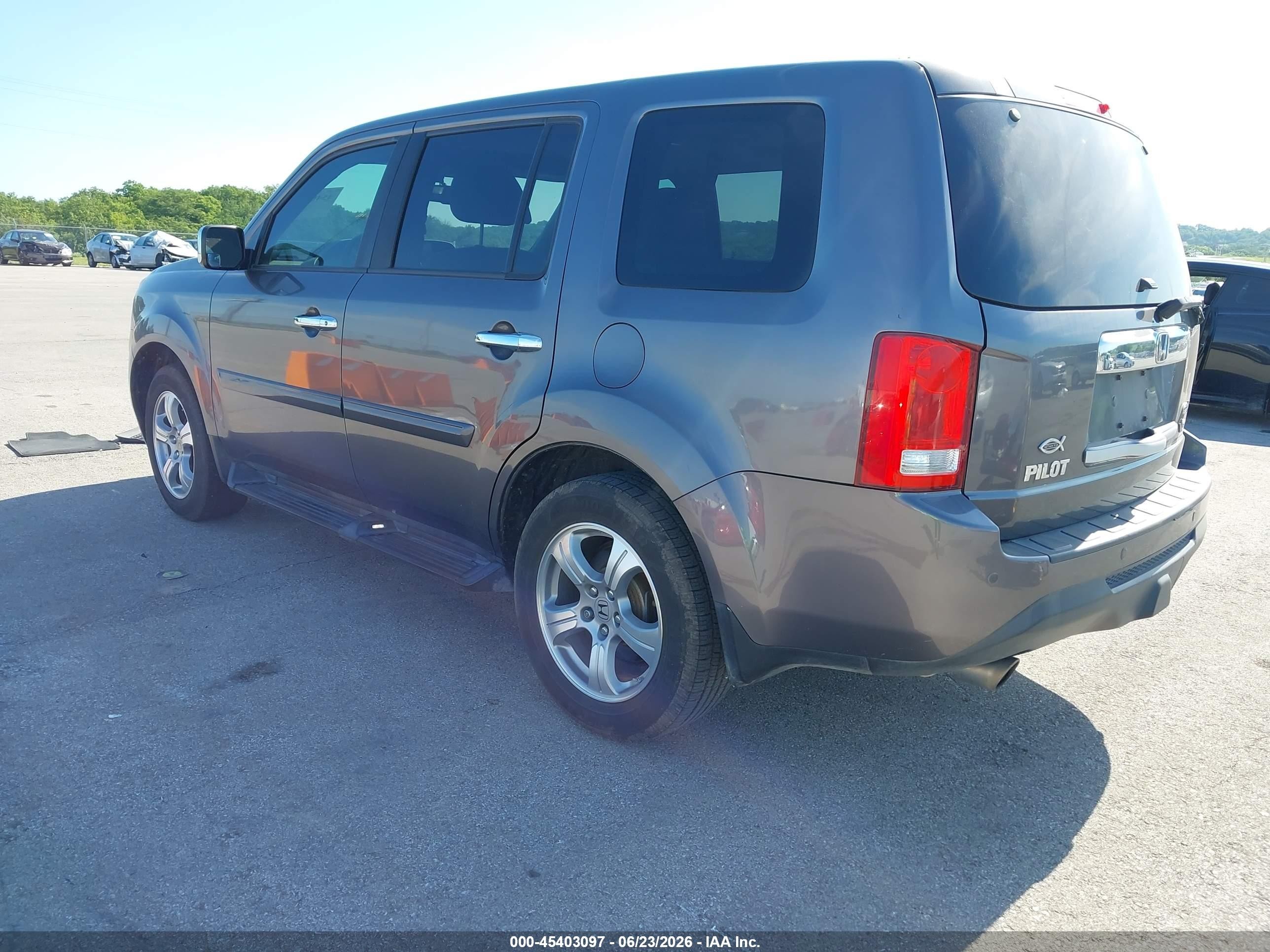 2015 Honda Pilot Ex-l Серый vin: 5FNYF3H57FB018315