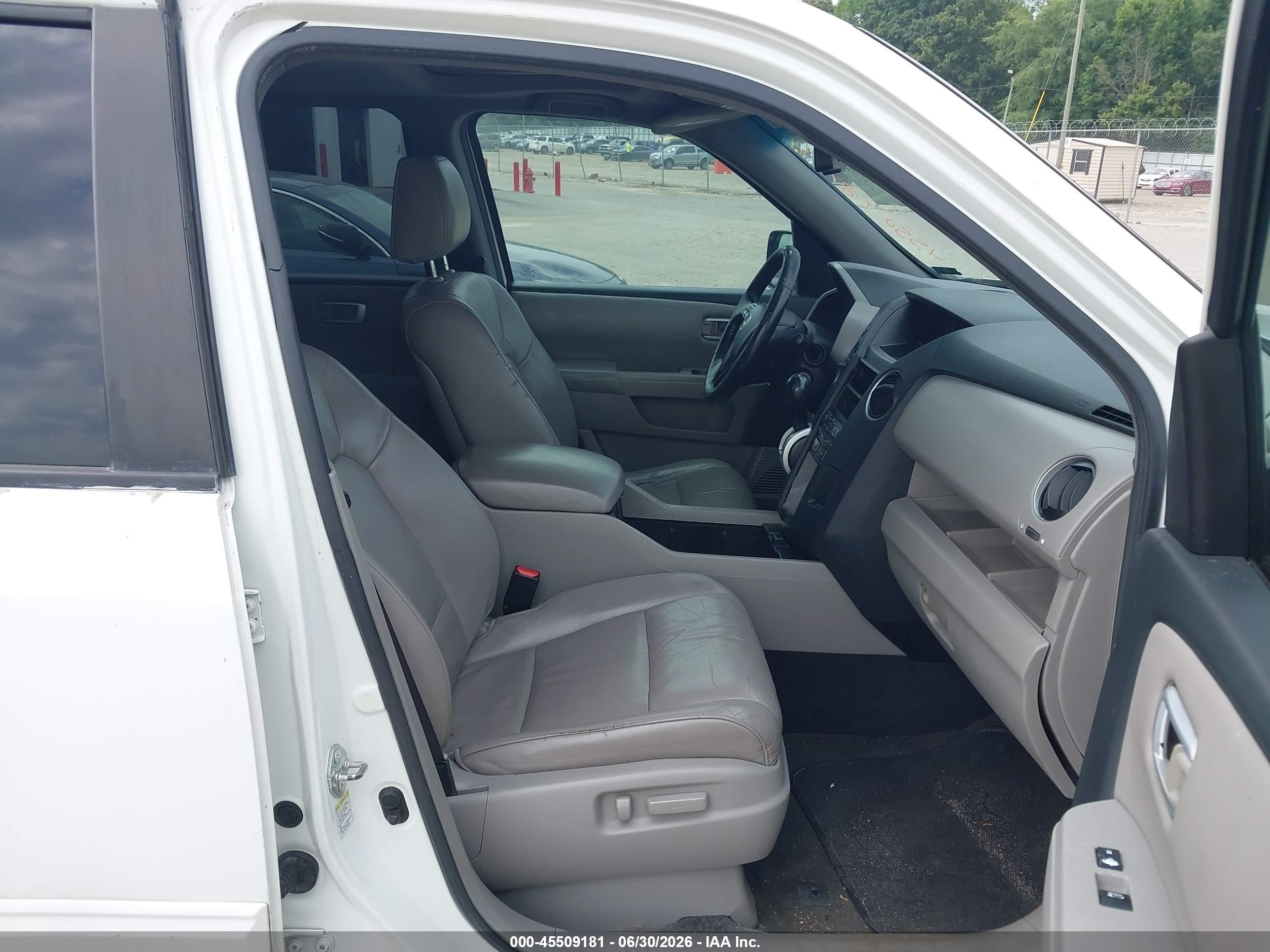 2011 Honda Pilot Ex-l White vin: 5FNYF3H58BB009973