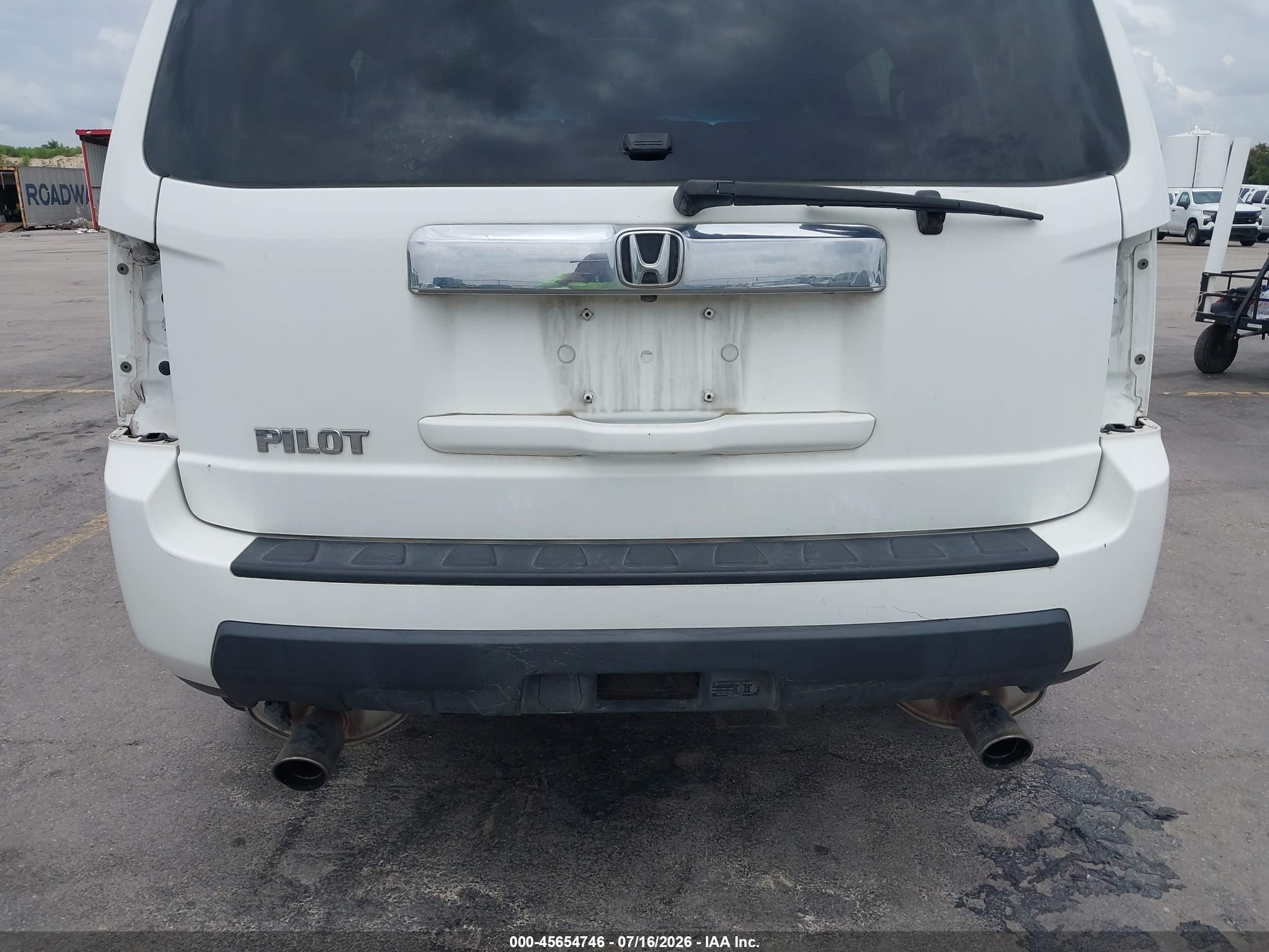 2011 Honda Pilot Ex-l White vin: 5FNYF3H58BB011934