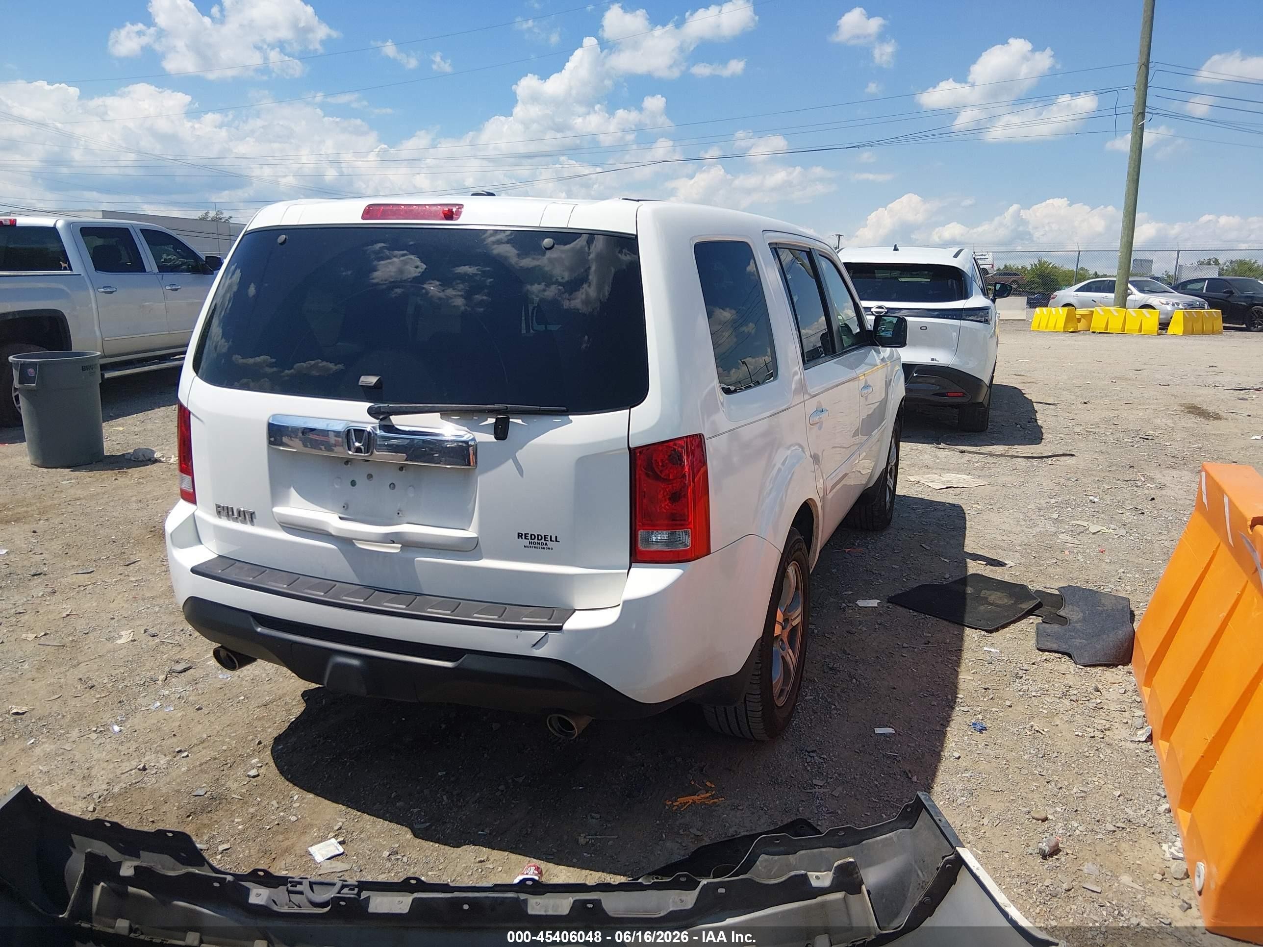 2014 Honda Pilot Ex-l White vin: 5FNYF3H58EB023358