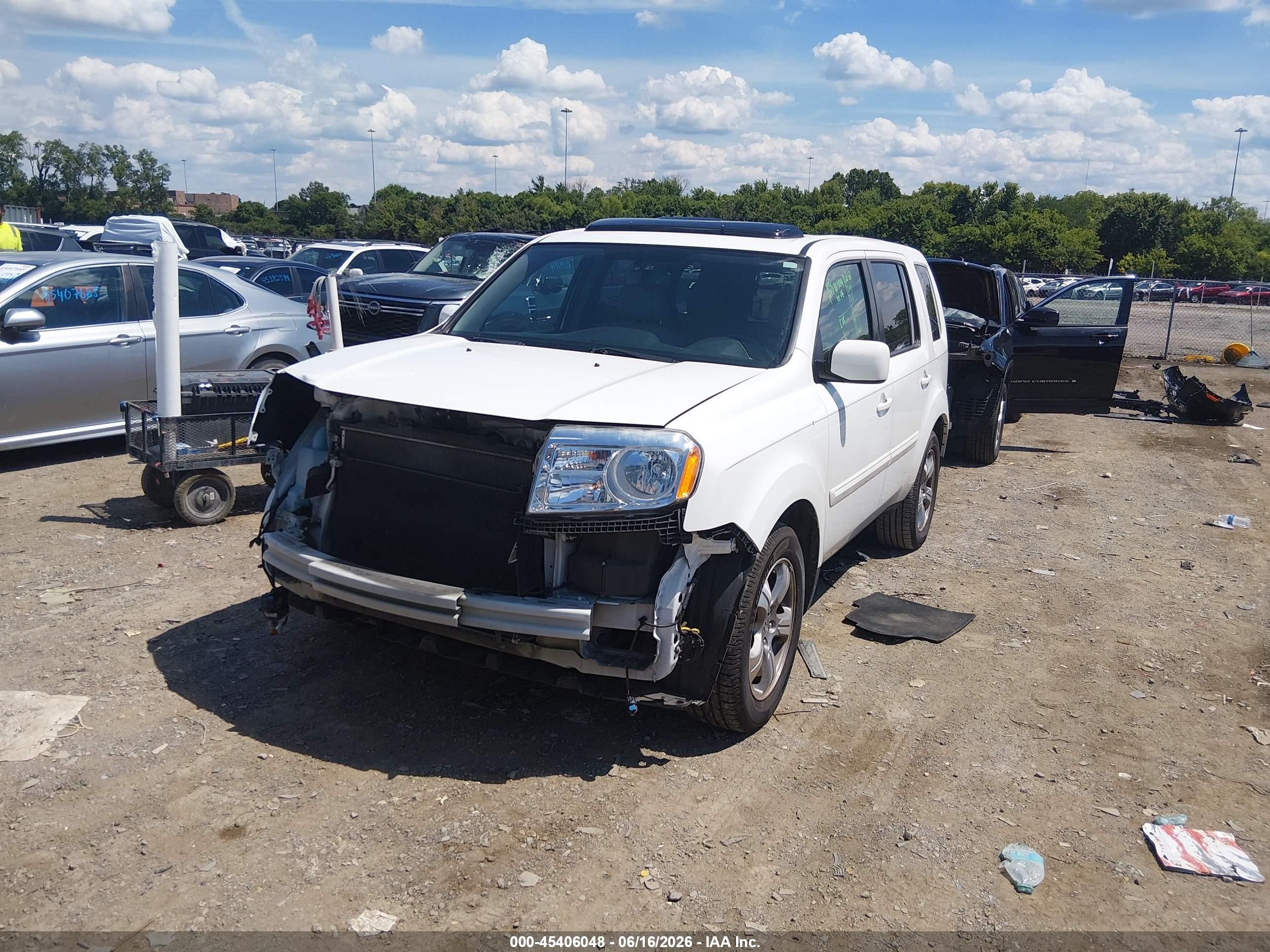 2014 Honda Pilot Ex-l White vin: 5FNYF3H58EB023358