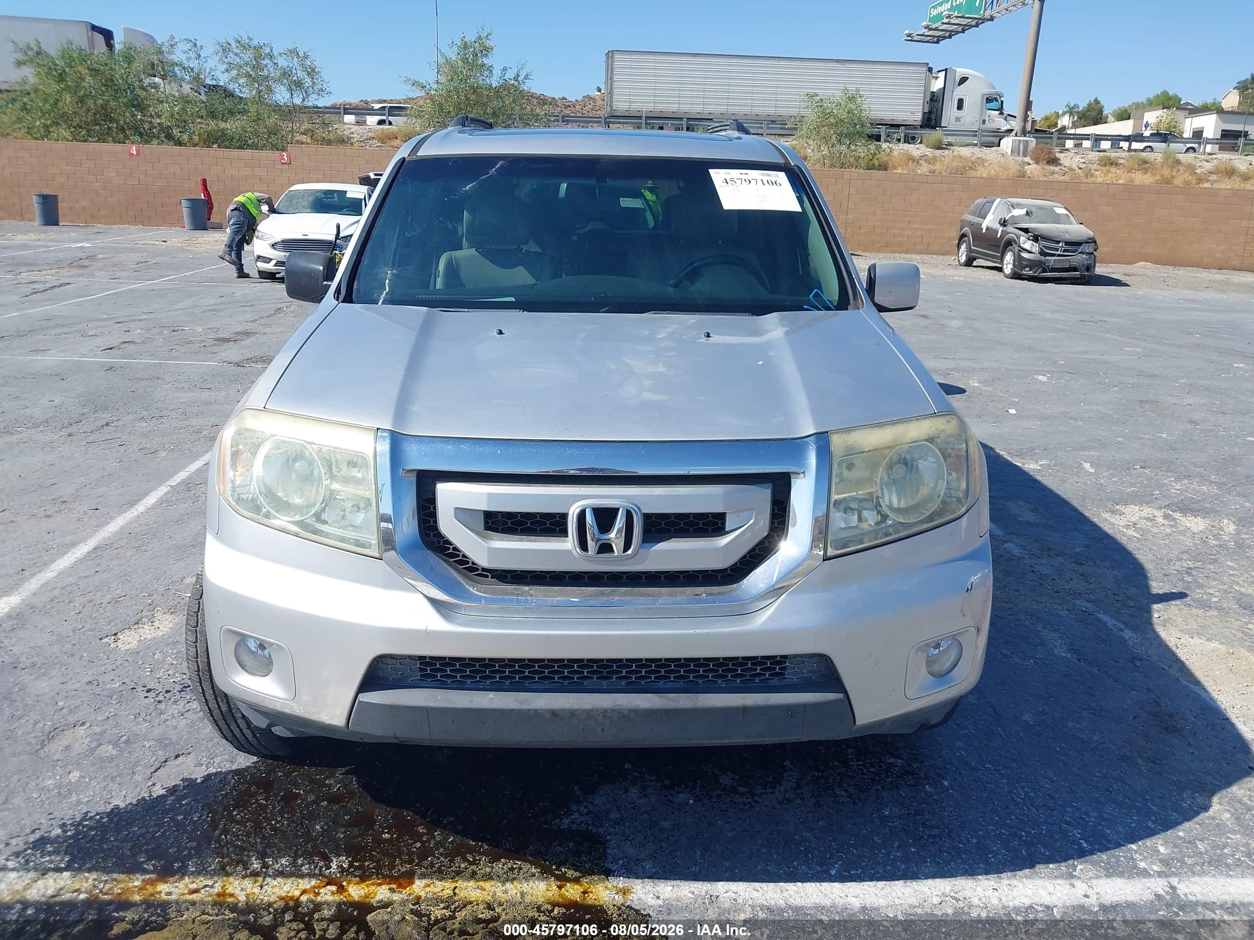2011 Honda Pilot Ex-l Silver vin: 5FNYF3H59BB006502