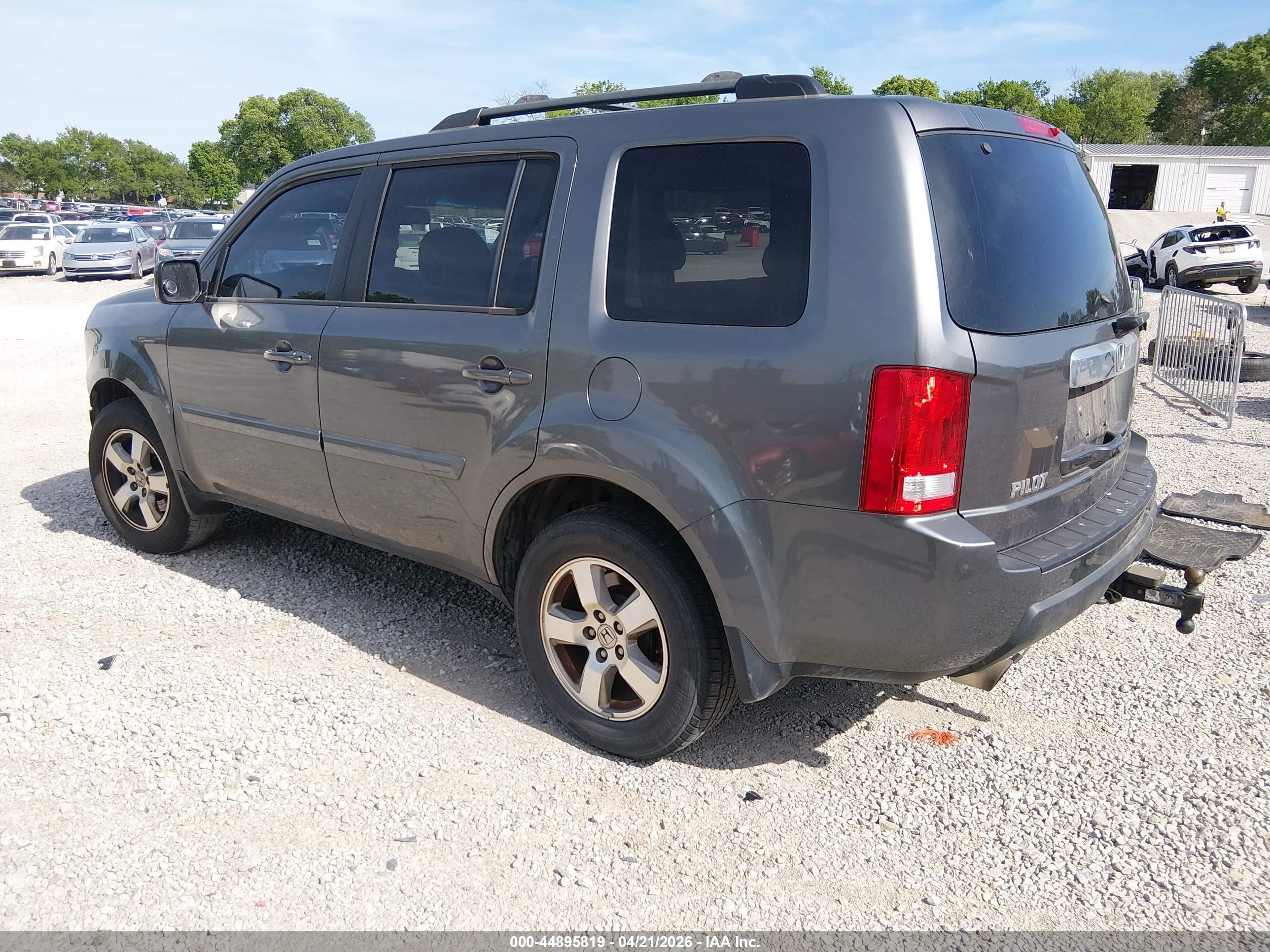 2011 Honda Pilot Ex-l Gray vin: 5FNYF3H59BB011392