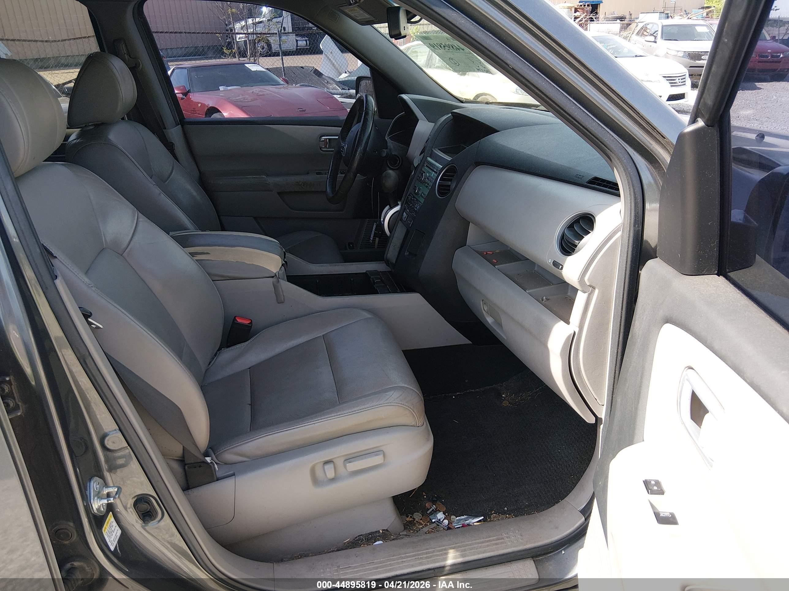 2011 Honda Pilot Ex-l Gray vin: 5FNYF3H59BB011392