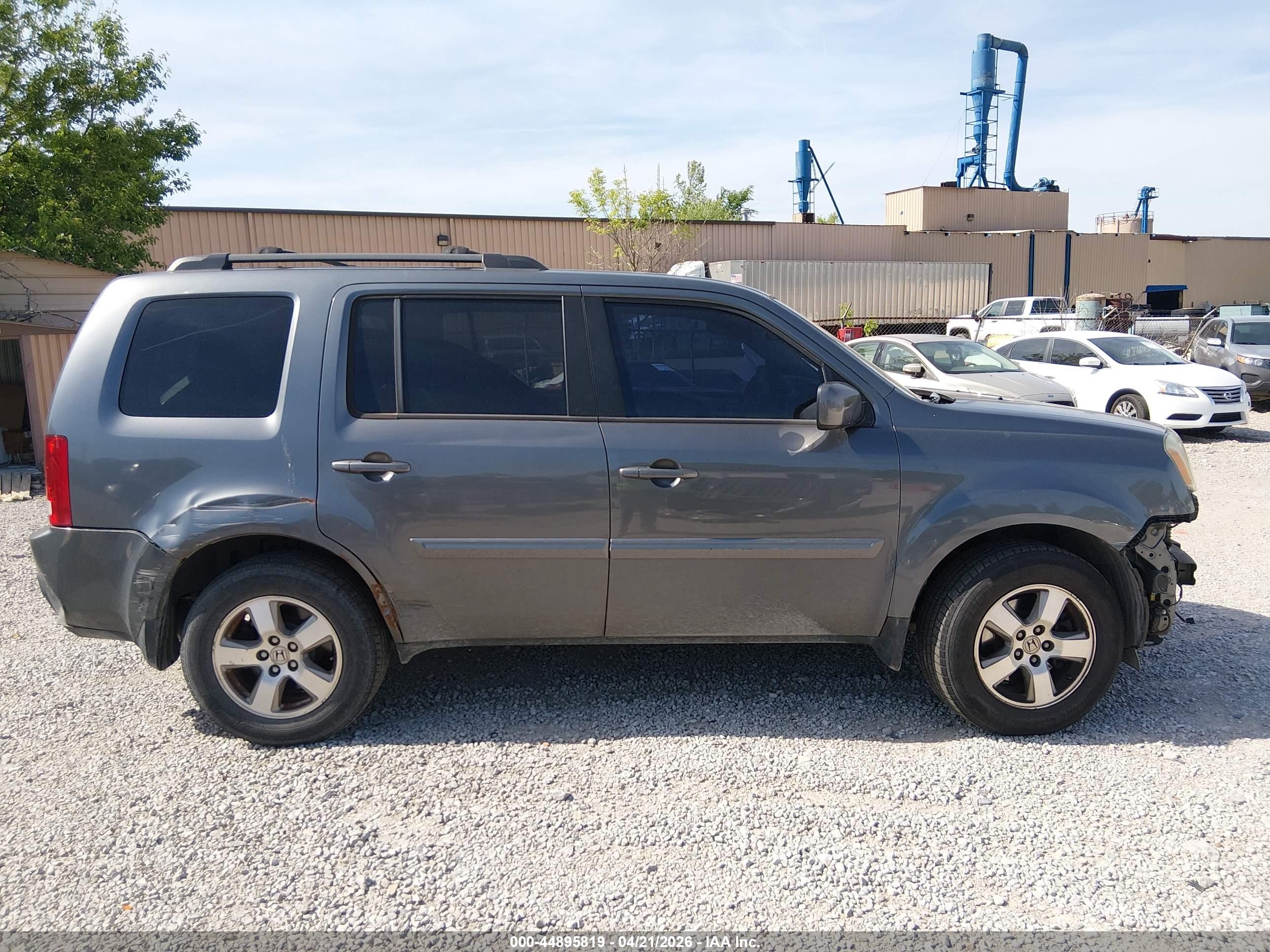 2011 Honda Pilot Ex-l Gray vin: 5FNYF3H59BB011392