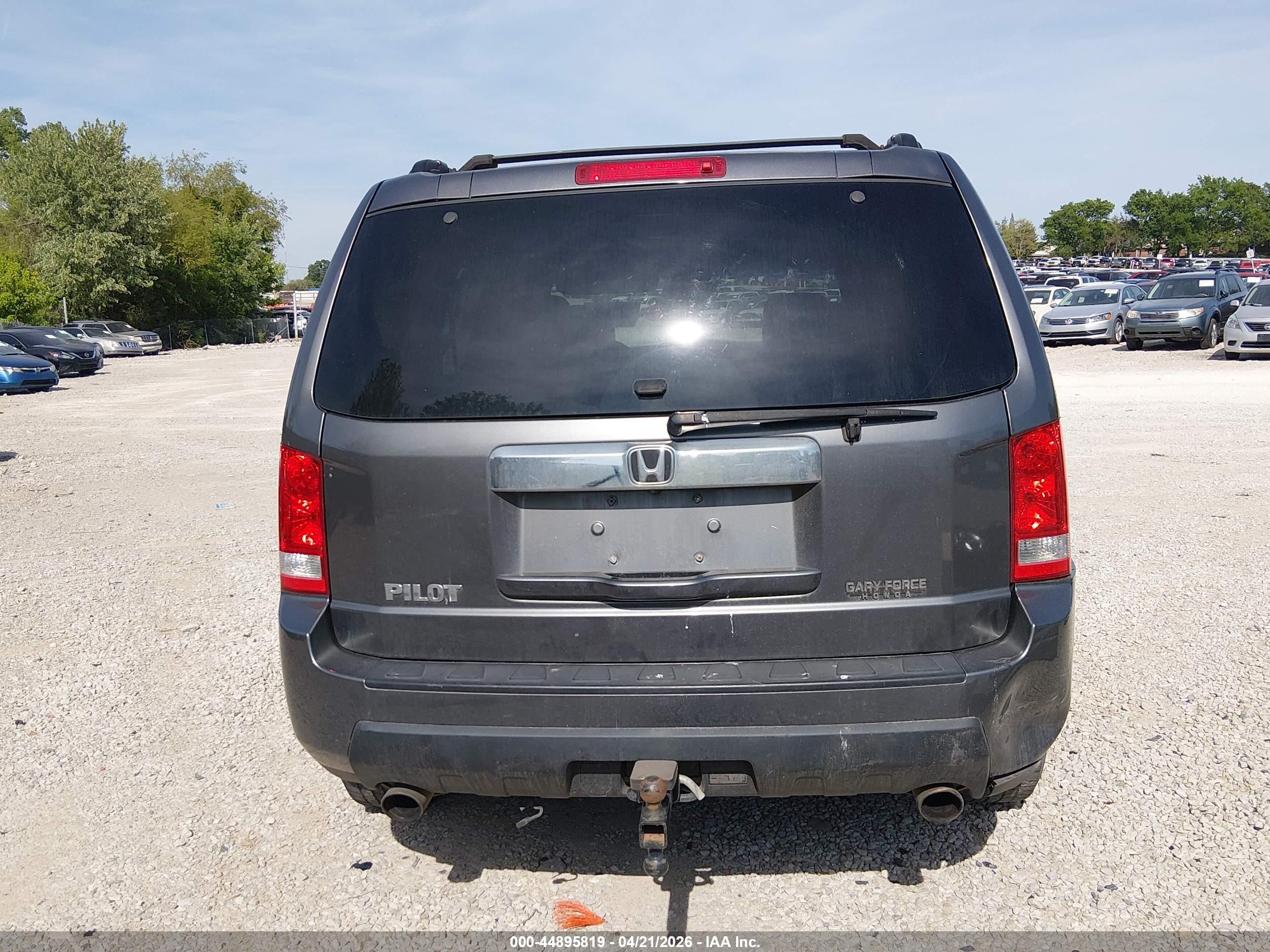 2011 Honda Pilot Ex-l Gray vin: 5FNYF3H59BB011392