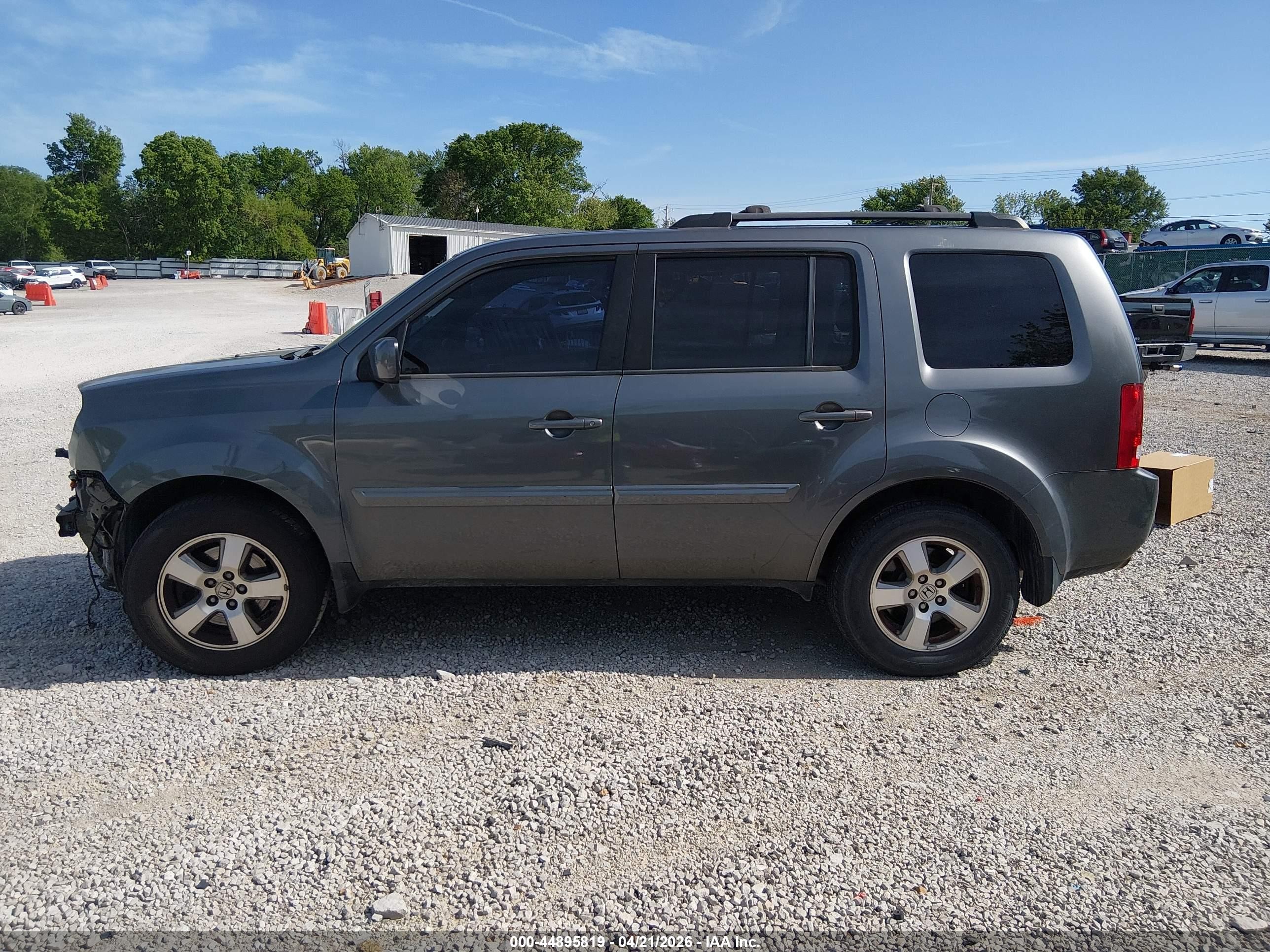 2011 Honda Pilot Ex-l Gray vin: 5FNYF3H59BB011392