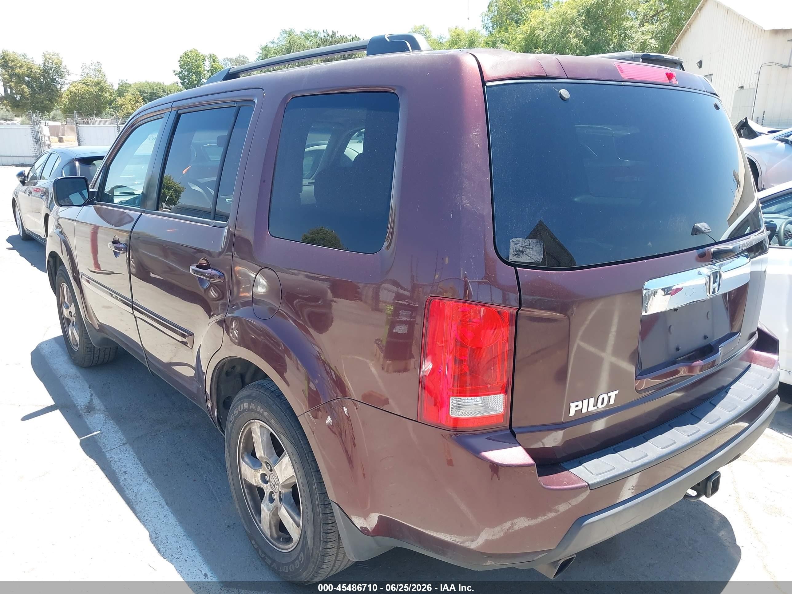 2011 Honda Pilot Ex-l Burgundy vin: 5FNYF3H59BB014454