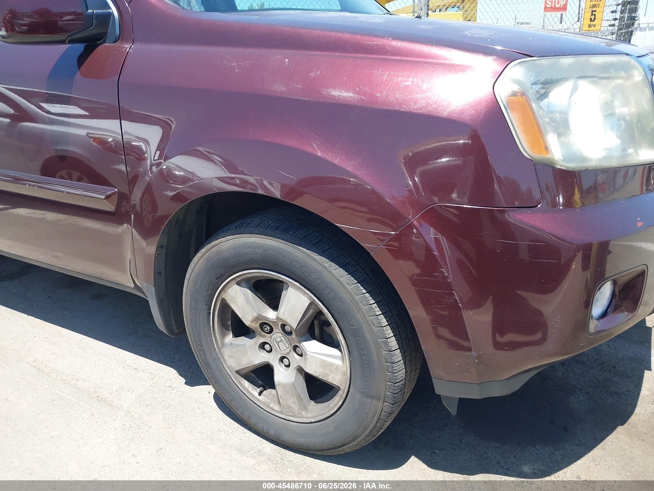 2011 Honda Pilot Ex-l Burgundy vin: 5FNYF3H59BB014454
