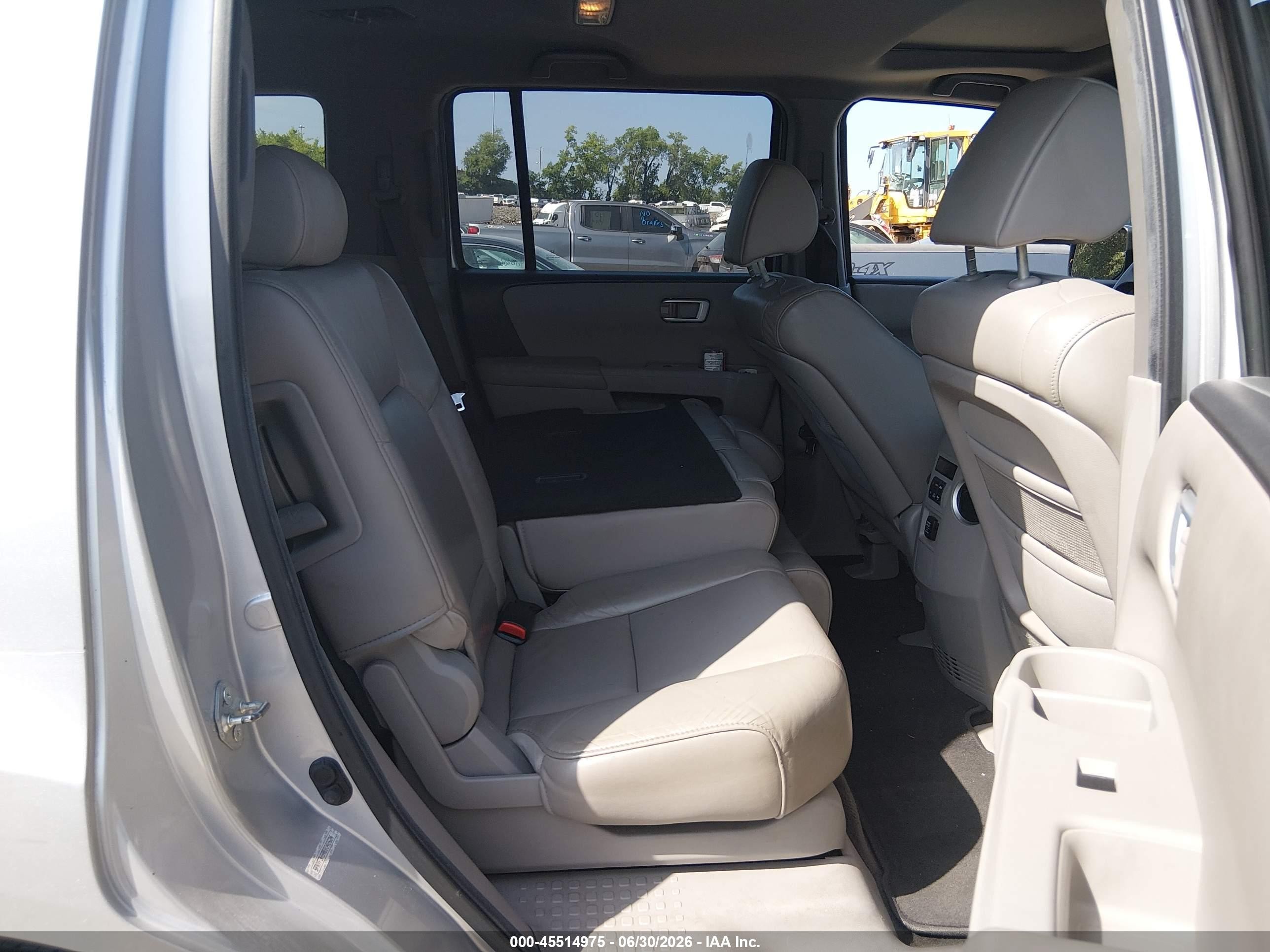 2011 Honda Pilot Ex-l Gray vin: 5FNYF3H59BB048524
