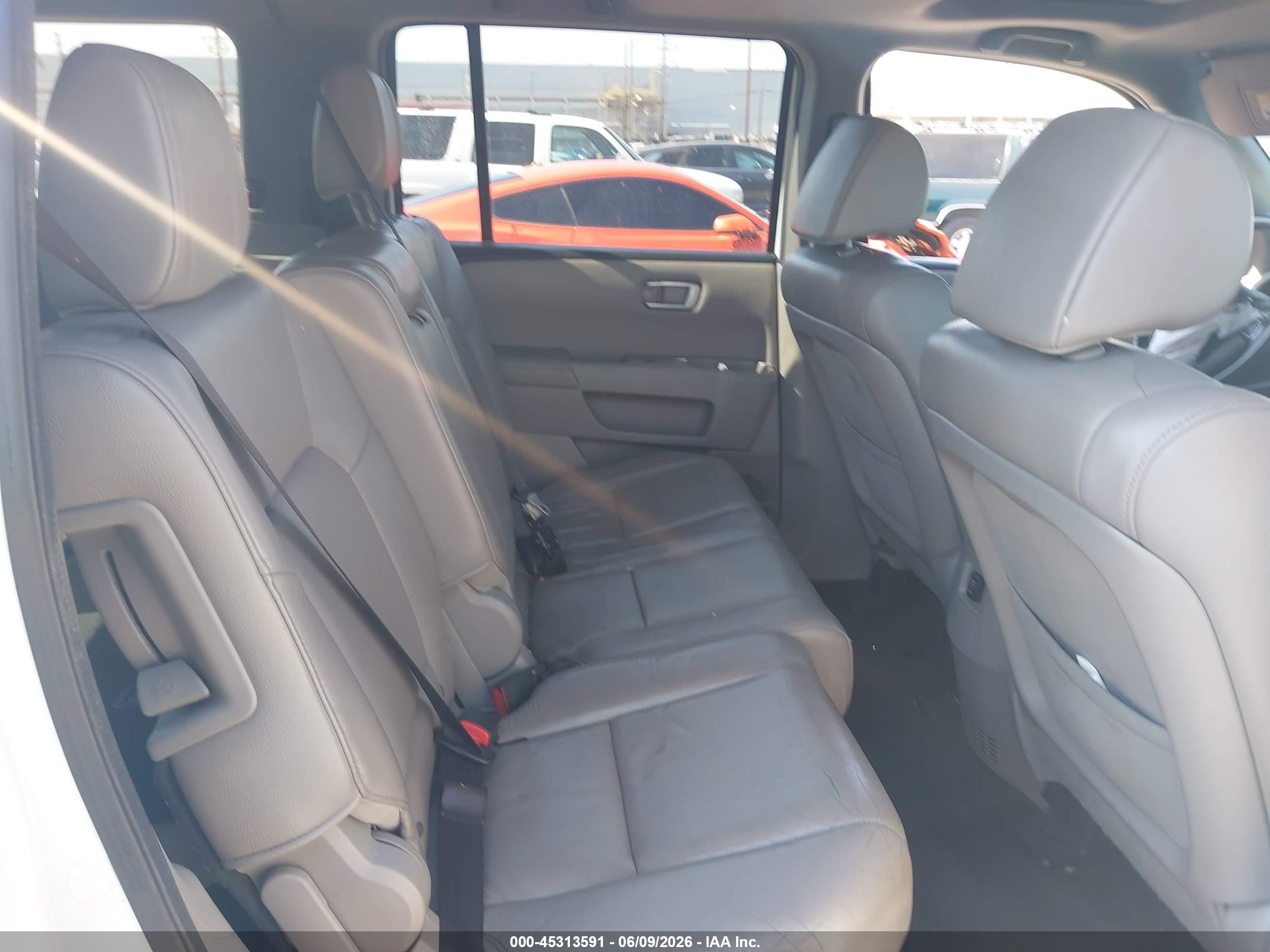 2012 Honda Pilot Ex-l White vin: 5FNYF3H59CB026413