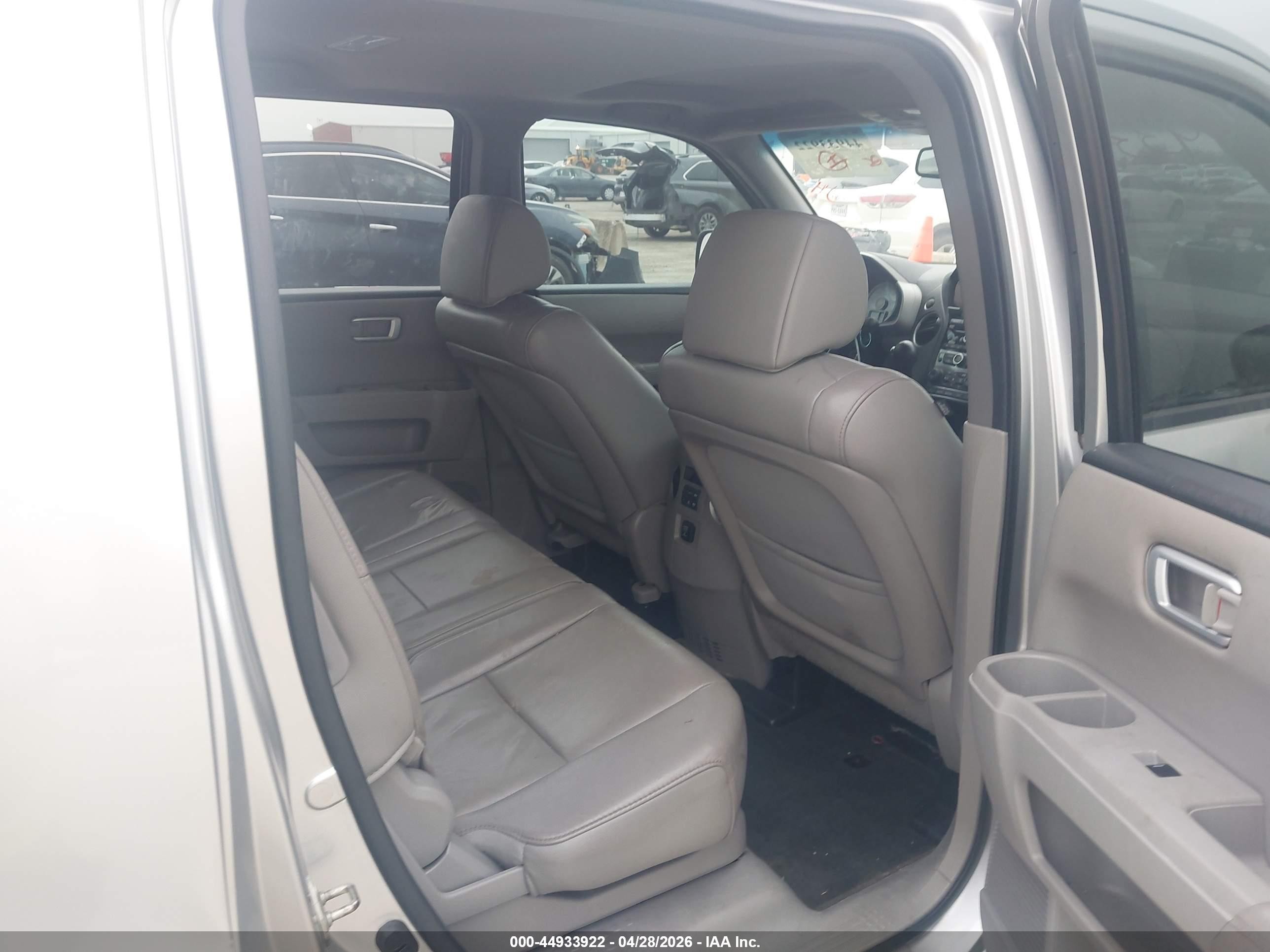 2013 Honda Pilot Ex-l Silver vin: 5FNYF3H59DB043973
