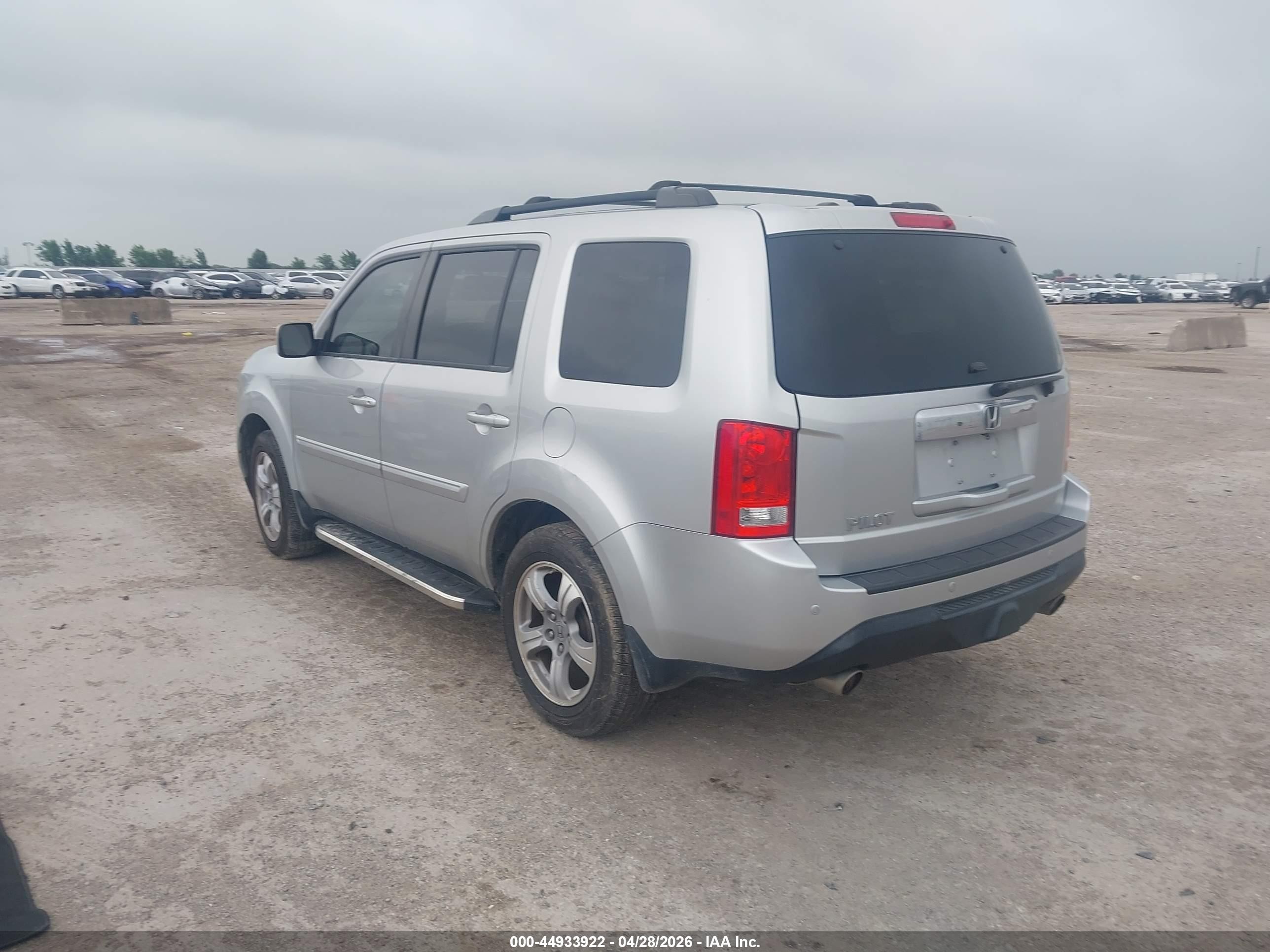 2013 Honda Pilot Ex-l Silver vin: 5FNYF3H59DB043973