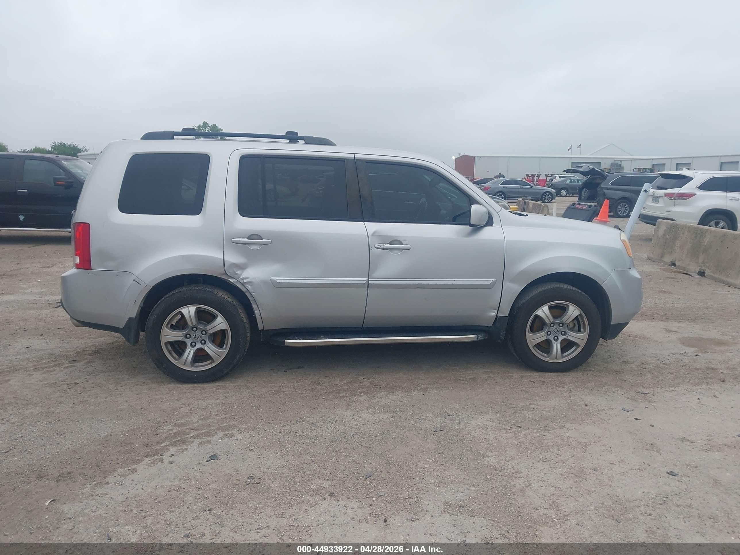 2013 Honda Pilot Ex-l Silver vin: 5FNYF3H59DB043973