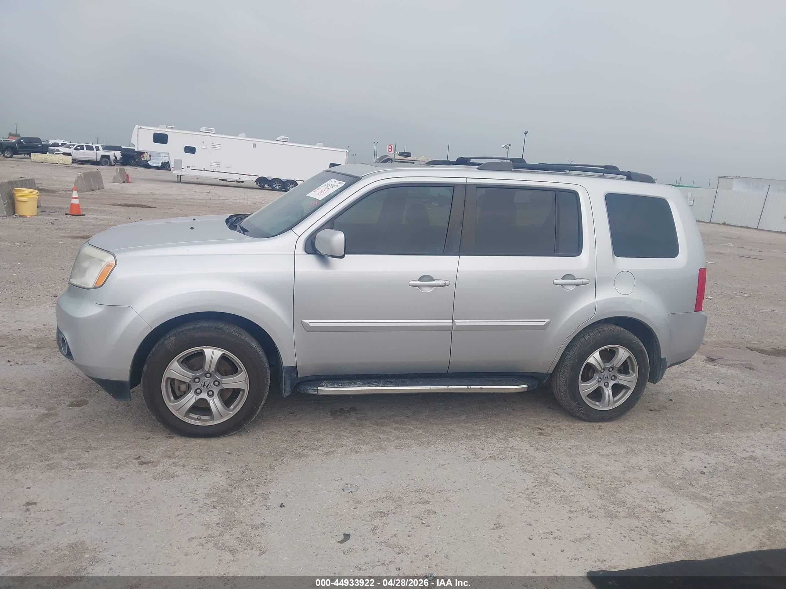 2013 Honda Pilot Ex-l Silver vin: 5FNYF3H59DB043973