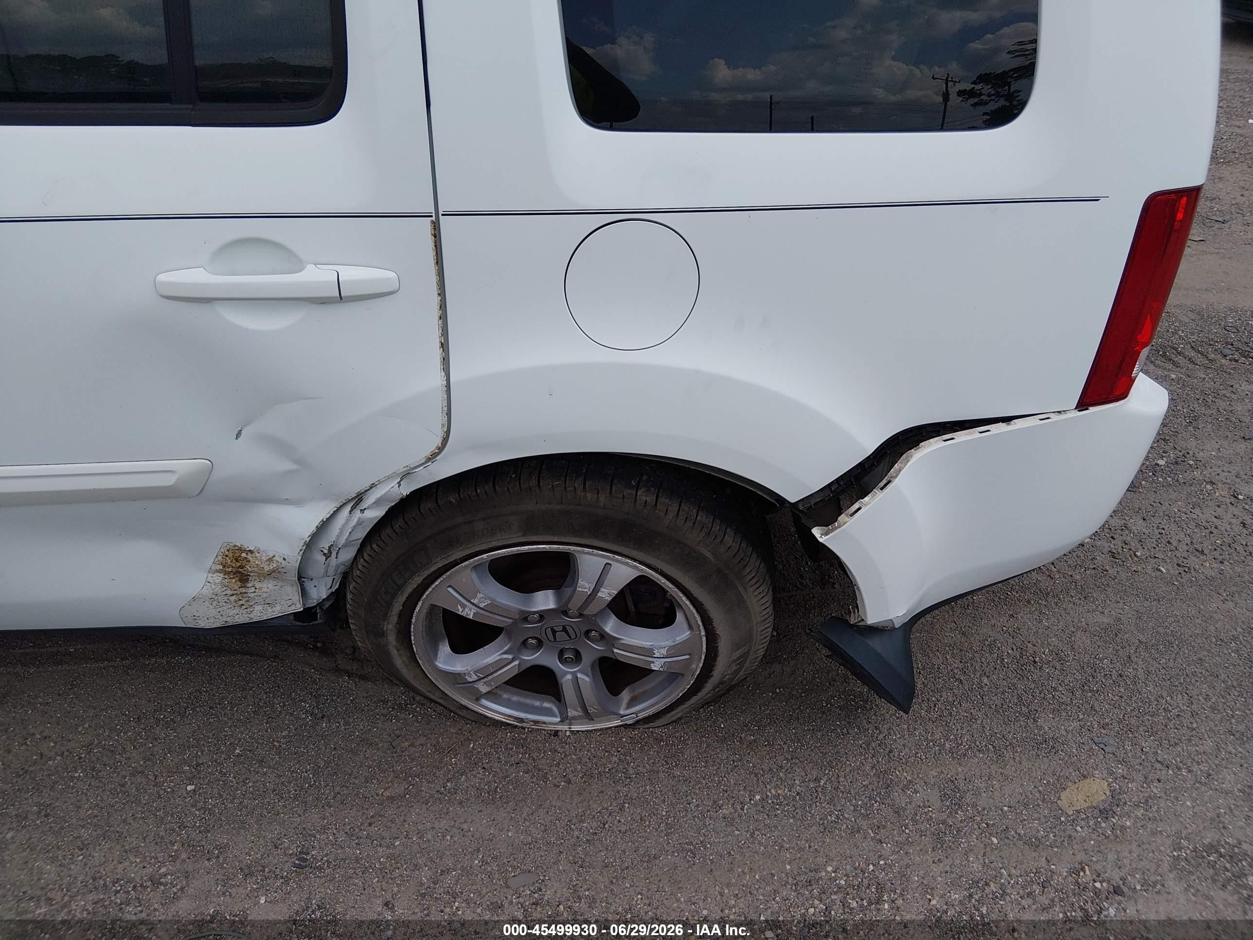 2014 Honda Pilot Ex-l White vin: 5FNYF3H59EB011610