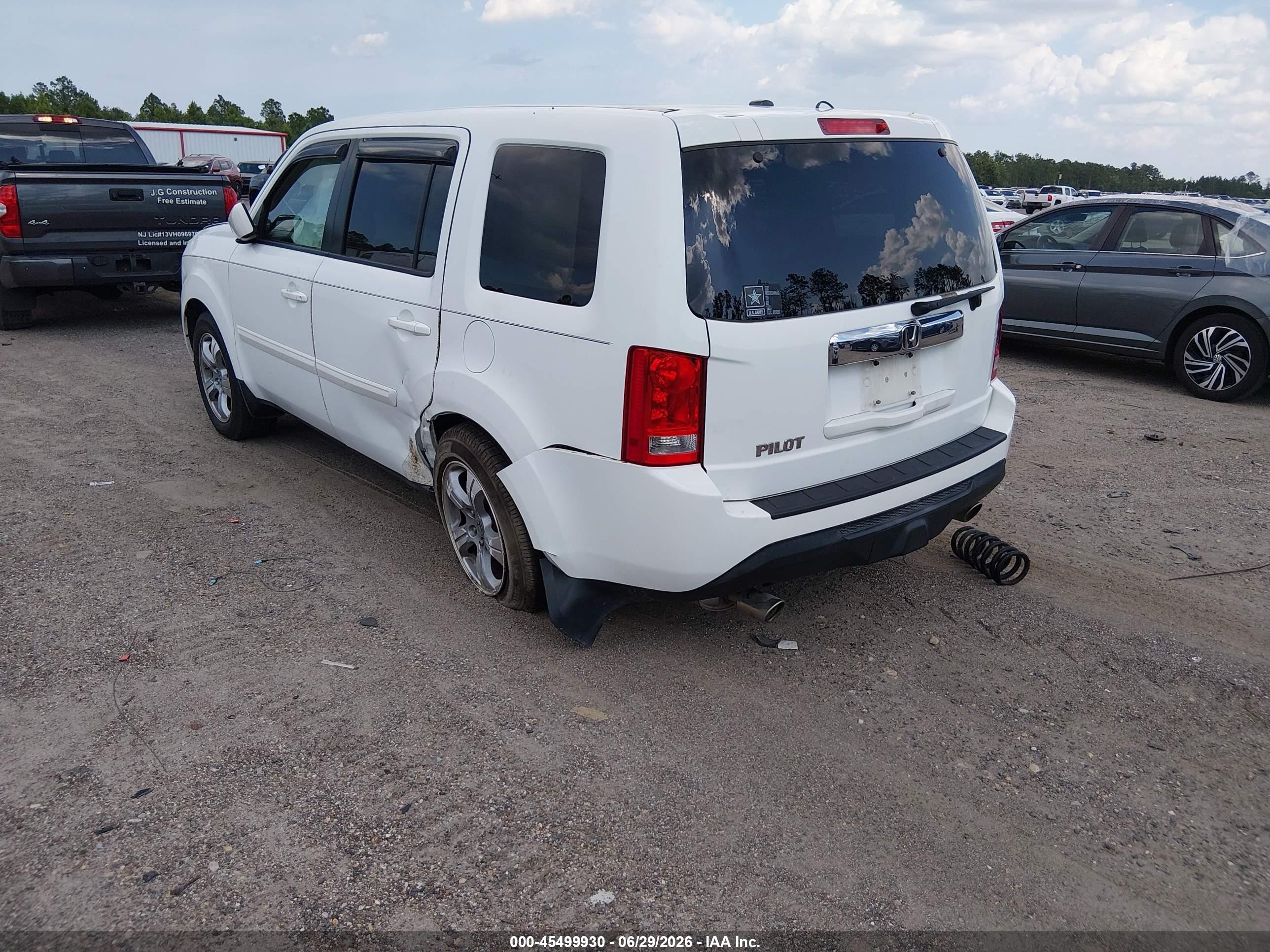2014 Honda Pilot Ex-l White vin: 5FNYF3H59EB011610