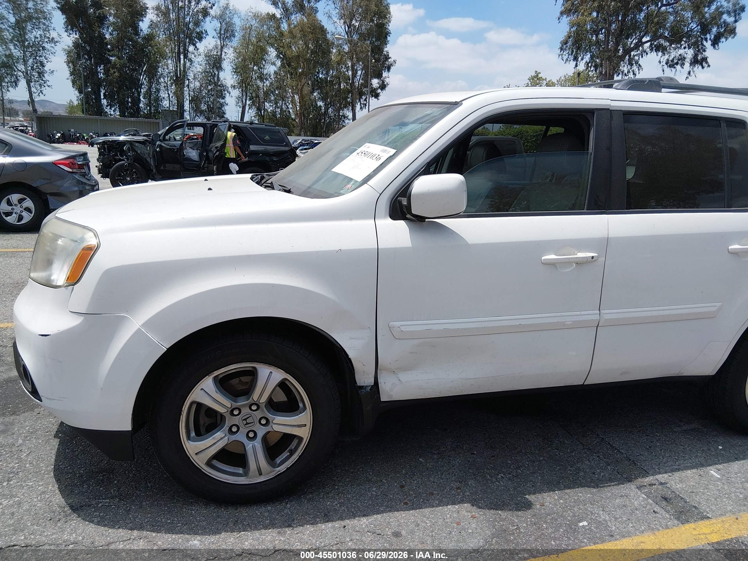 2014 Honda Pilot Ex-l White vin: 5FNYF3H59EB025894