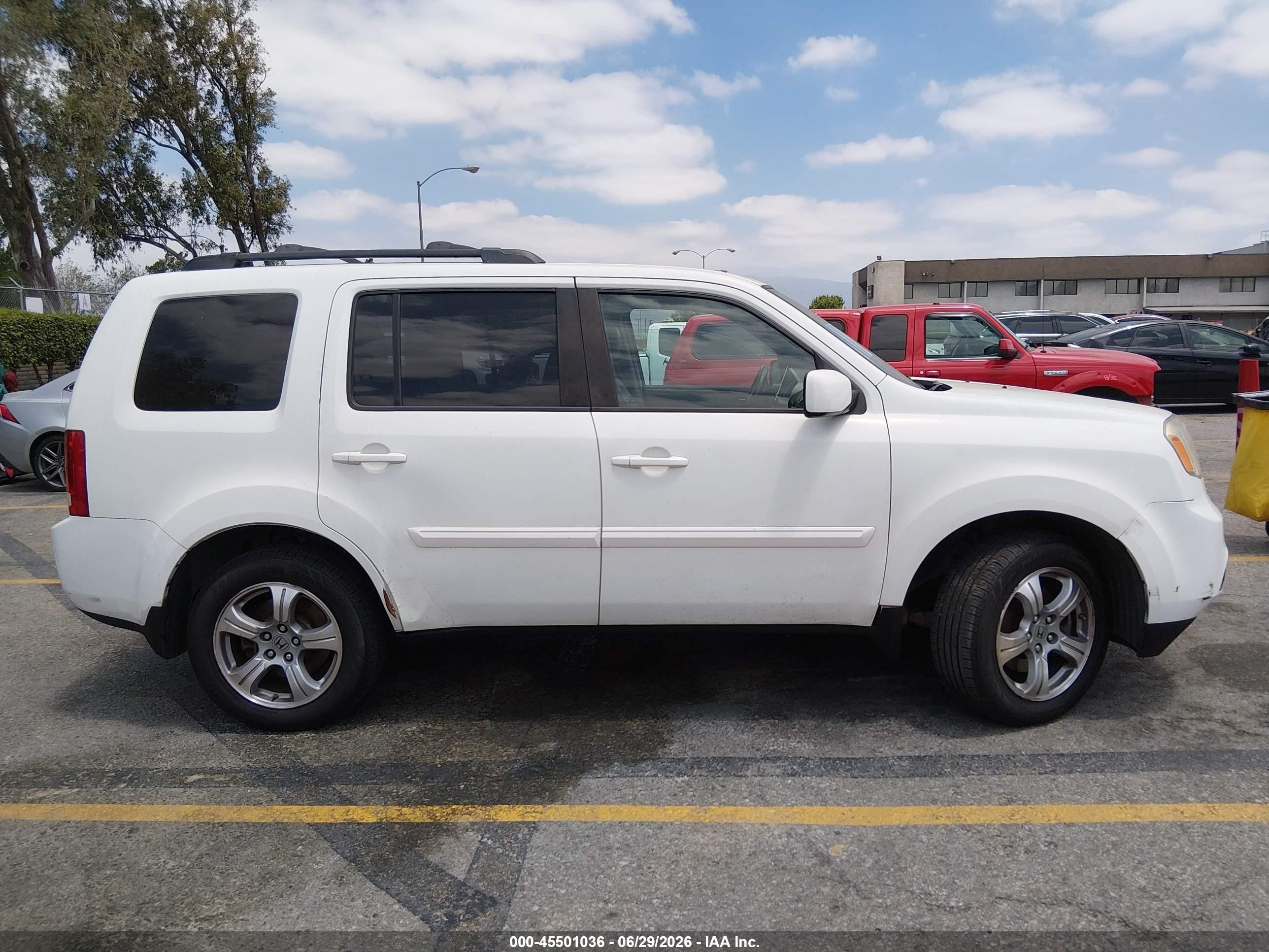 2014 Honda Pilot Ex-l White vin: 5FNYF3H59EB025894
