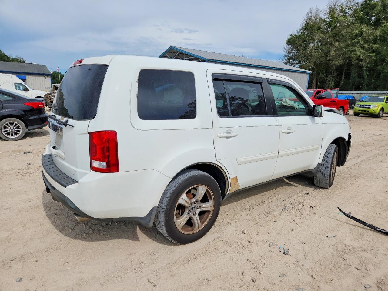2015 Honda Pilot Exl White vin: 5FNYF3H59FB023807