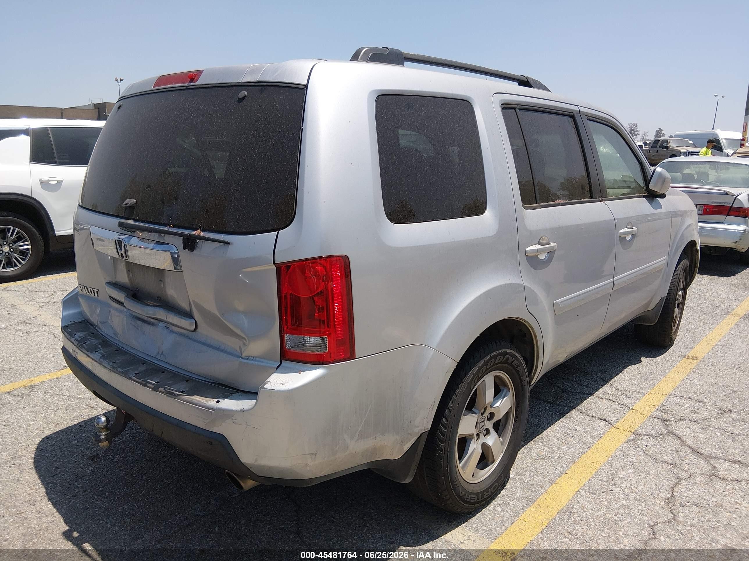 2011 Honda Pilot Ex-l Silver vin: 5FNYF3H5XBB004077