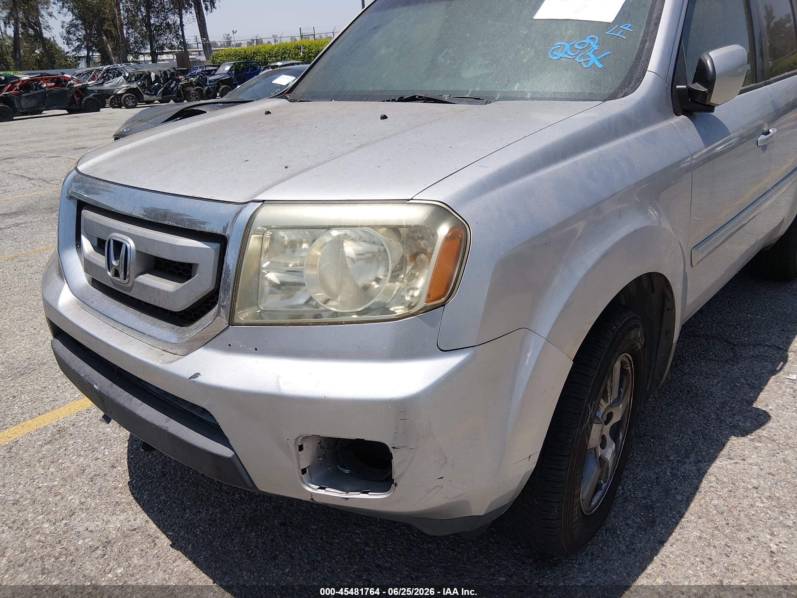2011 Honda Pilot Ex-l Silver vin: 5FNYF3H5XBB004077