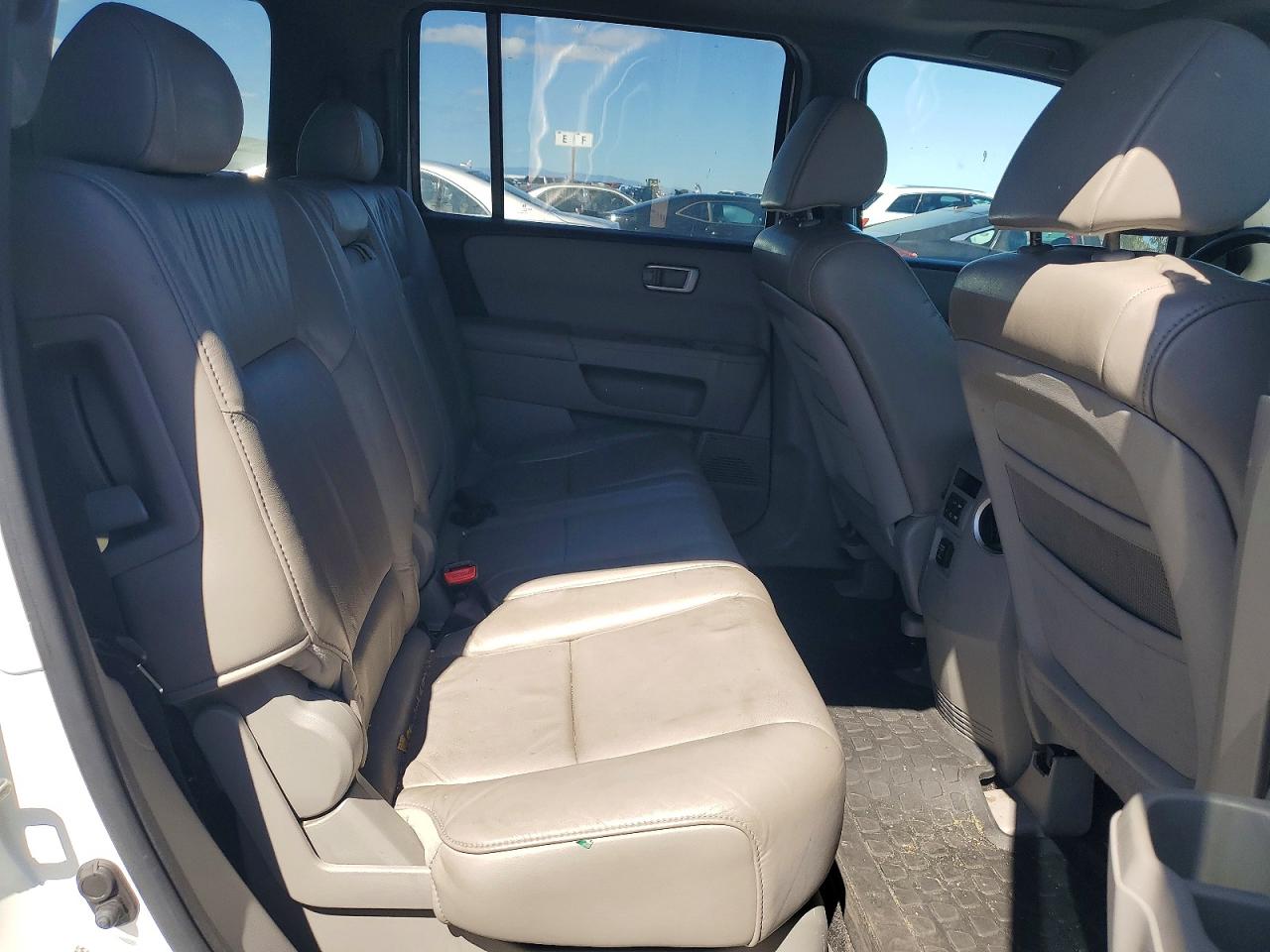 2011 Honda Pilot Exl White vin: 5FNYF3H5XBB033837