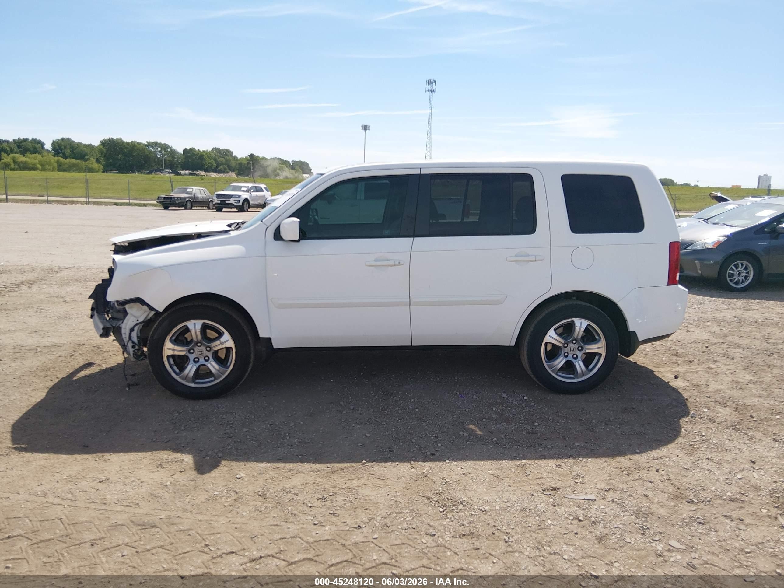 2012 Honda Pilot Ex-l White vin: 5FNYF3H5XCB020779