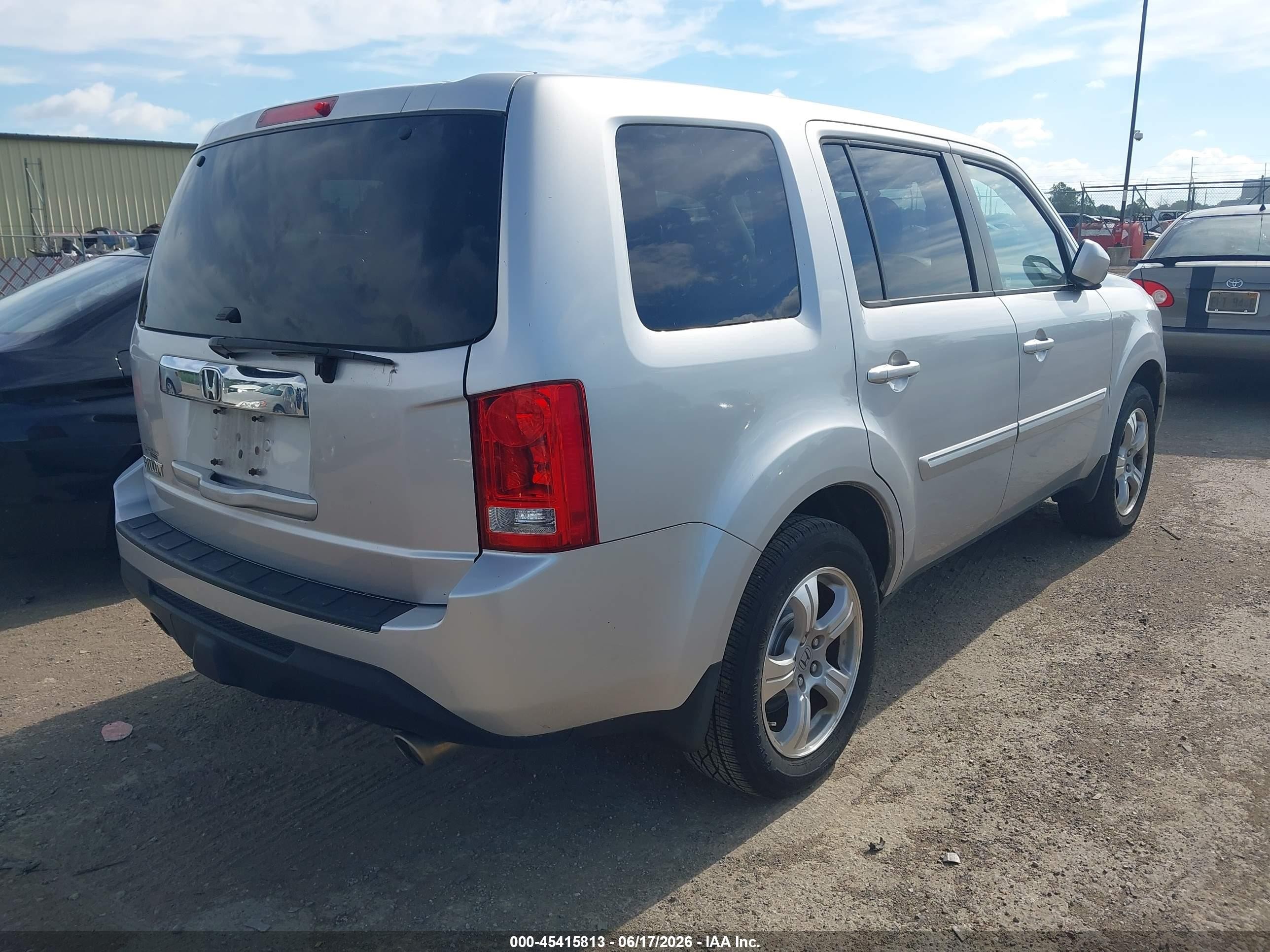 2014 Honda Pilot Ex-l Серебряный vin: 5FNYF3H5XEB001846