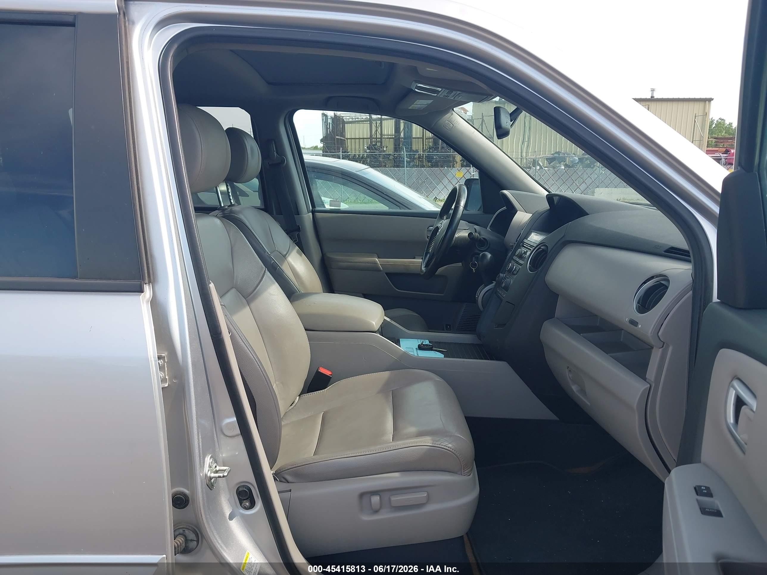2014 Honda Pilot Ex-l Серебряный vin: 5FNYF3H5XEB001846