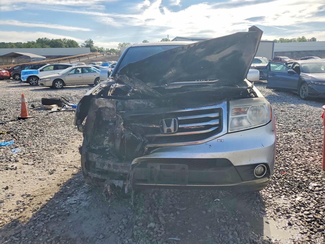 2014 Honda Pilot Exl Серебряный vin: 5FNYF3H5XEB024737