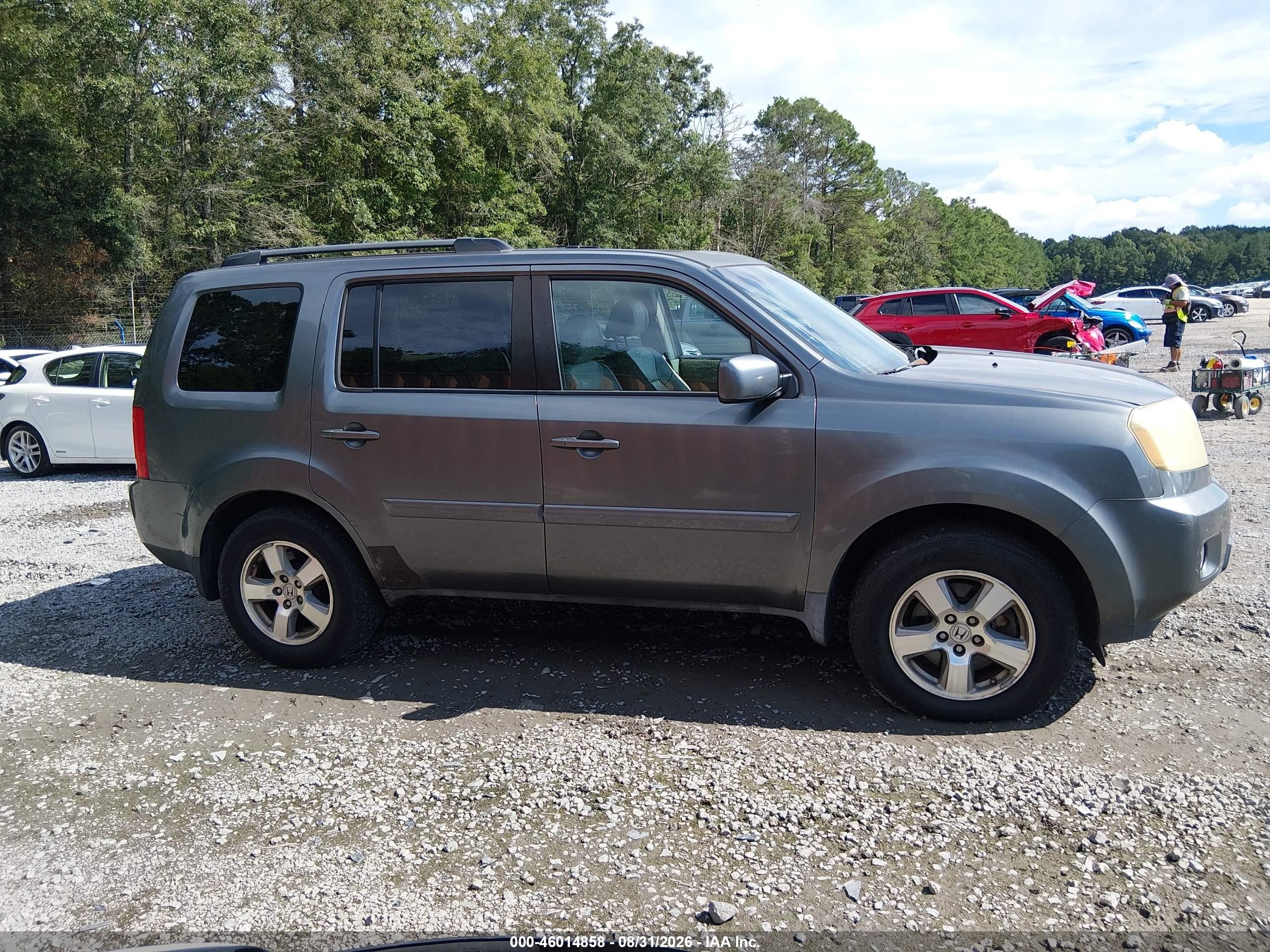 2011 Honda Pilot Ex-l Gray vin: 5FNYF3H60BB005506