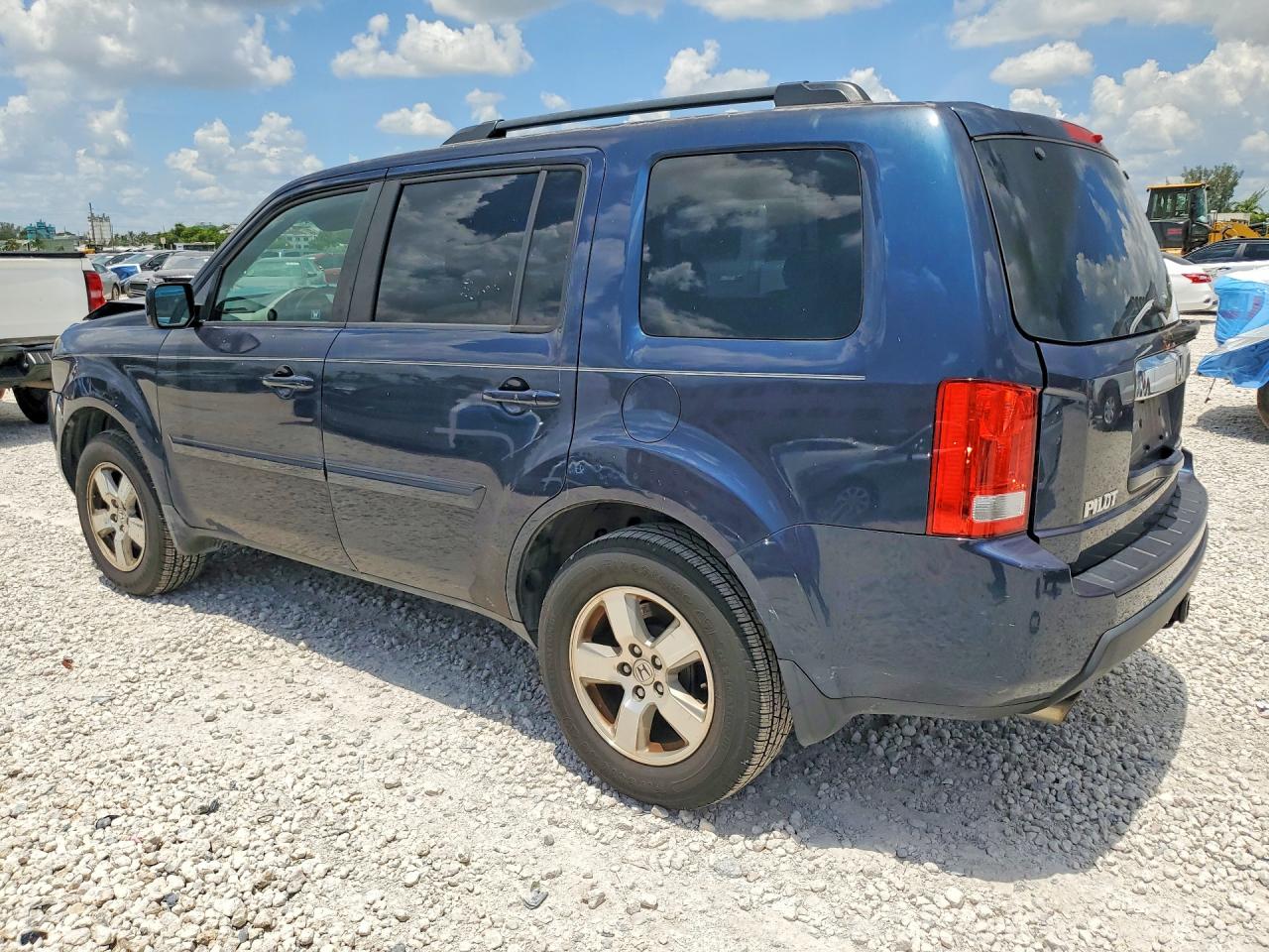2011 Honda Pilot Exl Blue vin: 5FNYF3H60BB037355