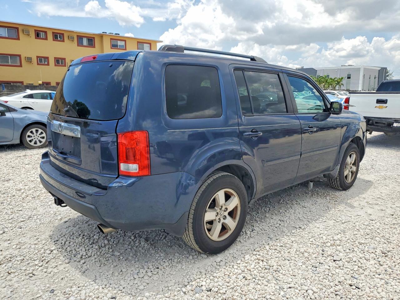 2011 Honda Pilot Exl Blue vin: 5FNYF3H60BB037355