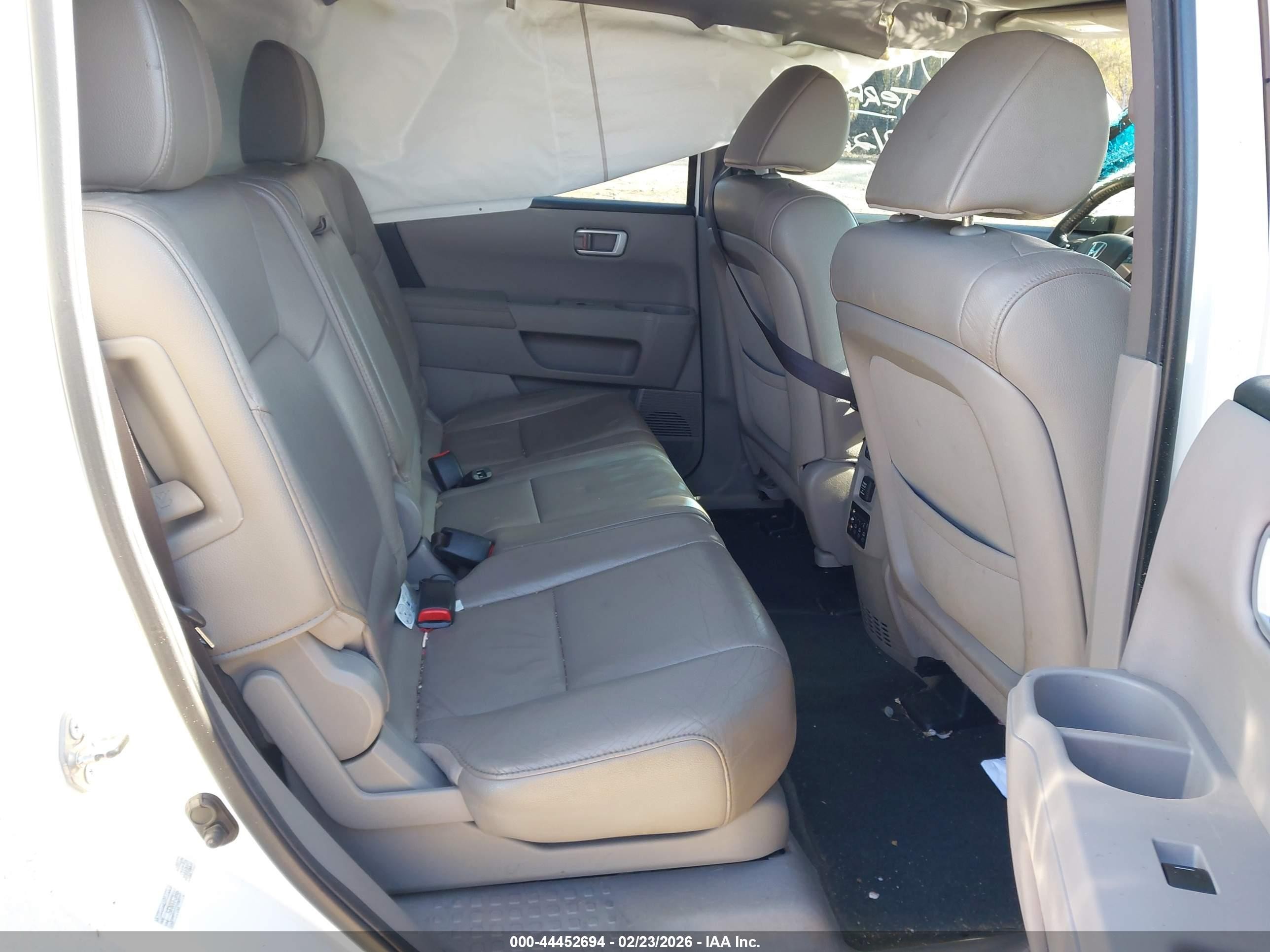 2012 Honda Pilot Ex-l White vin: 5FNYF3H60CB020315