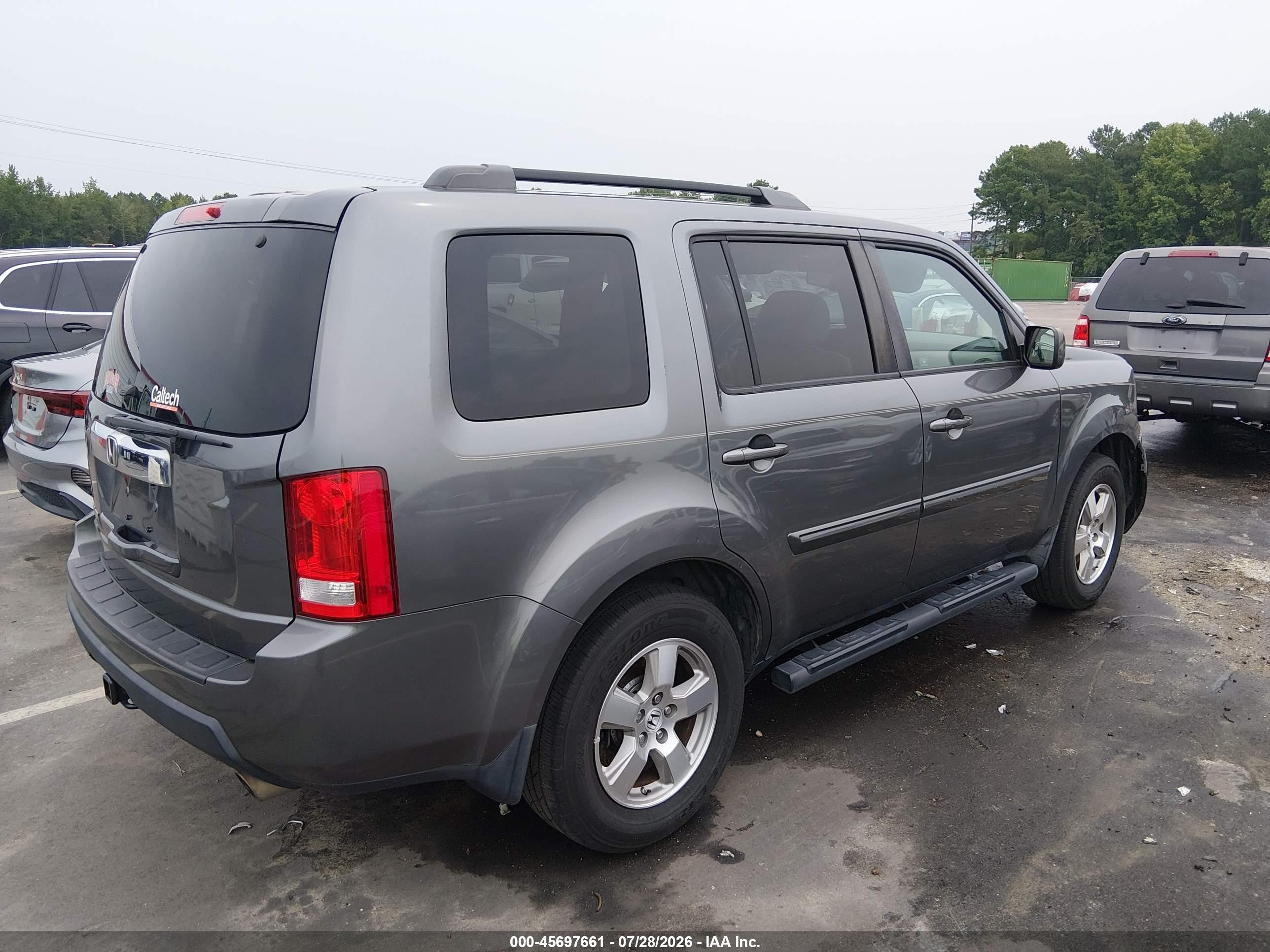 2011 Honda Pilot Ex-l Gray vin: 5FNYF3H61BB038580