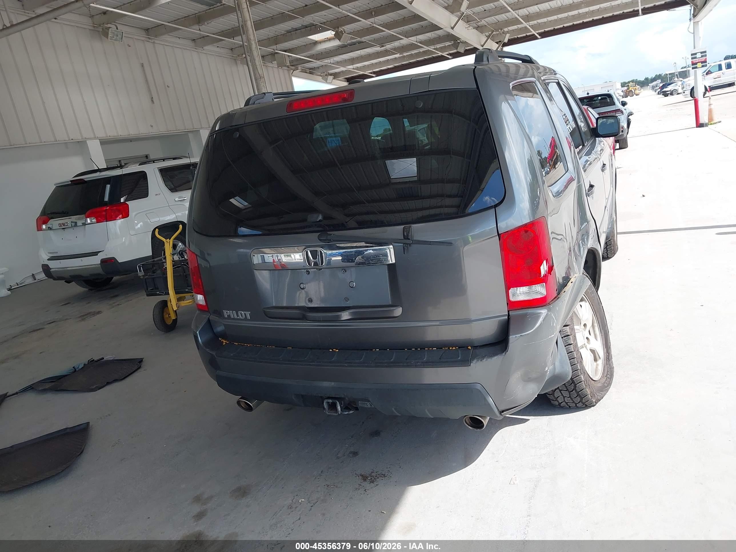 2011 Honda Pilot Ex-l Gray vin: 5FNYF3H61BB046243