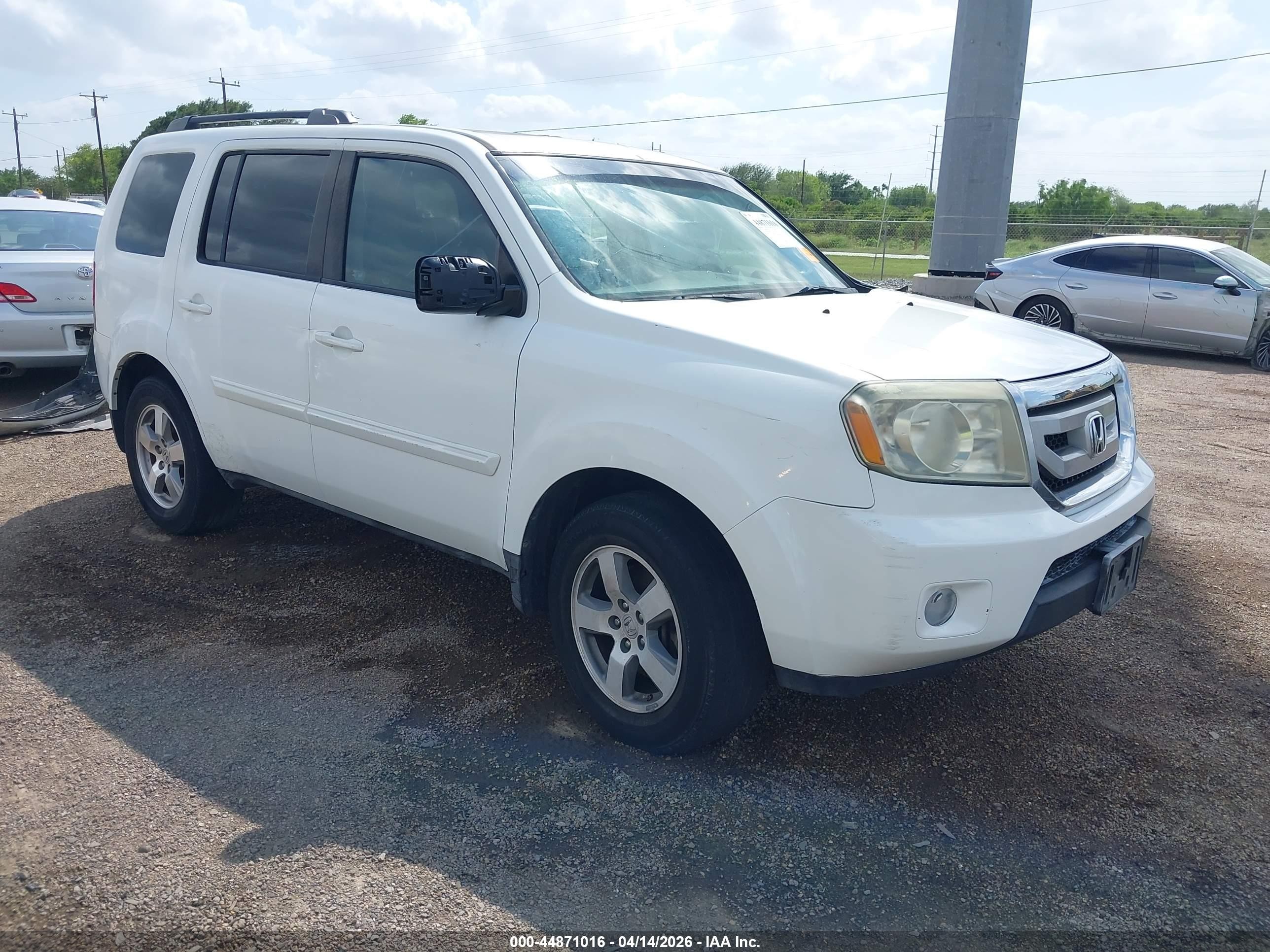 2011 Honda Pilot Ex-l White vin: 5FNYF3H63BB020095