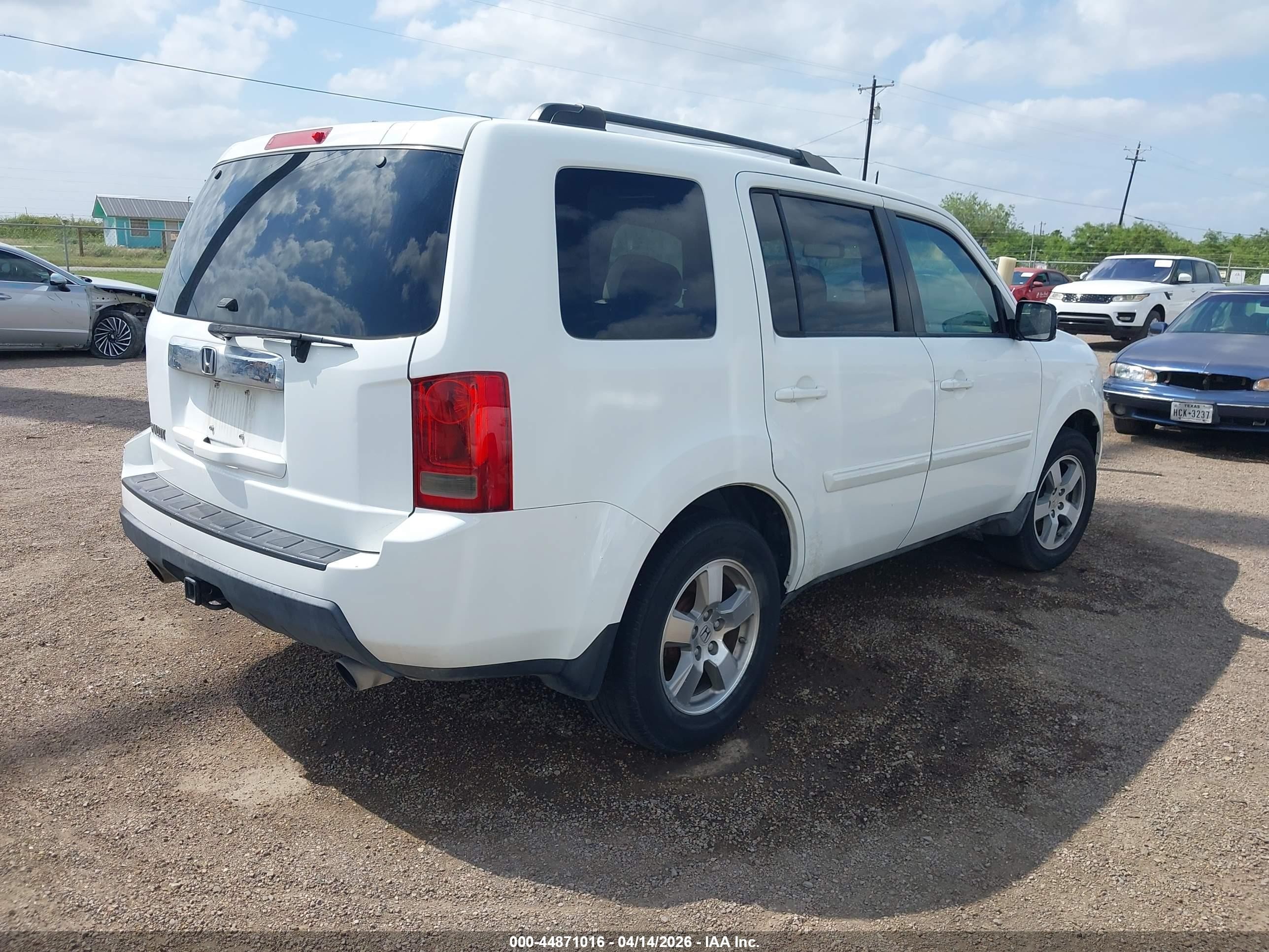2011 Honda Pilot Ex-l White vin: 5FNYF3H63BB020095