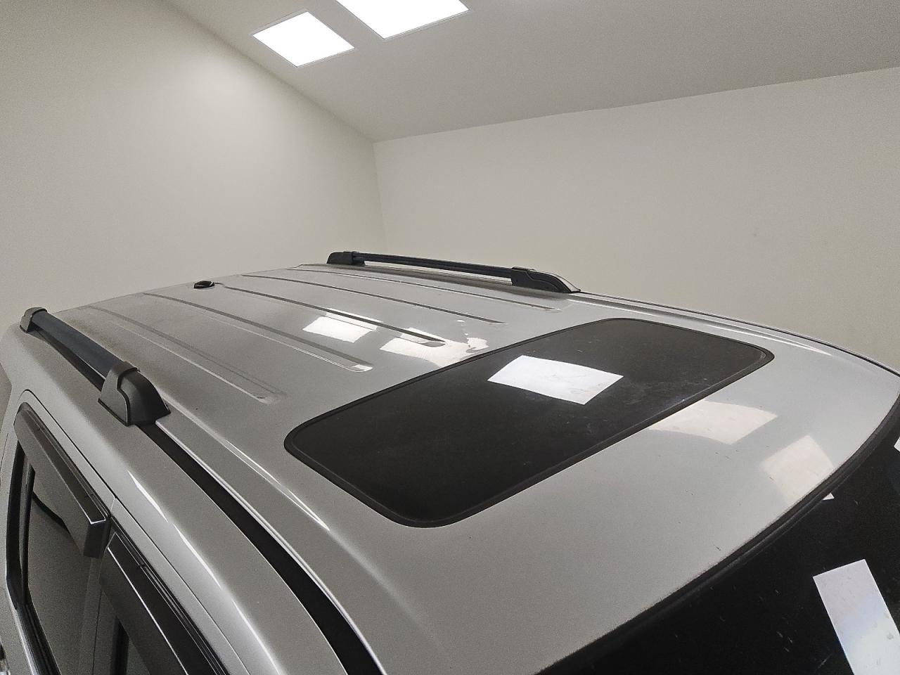 2014 Honda Pilot Exl Silver vin: 5FNYF3H64EB005190 Damage: Roof, Dent(S) W/ Paint Dmg, 7 To 8 Inches