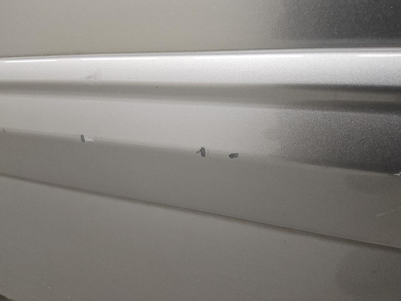 2014 Honda Pilot Exl Silver vin: 5FNYF3H64EB005190 Damage: Left Front Door Cladding, Heavy Scratch, 1 To 2 Inches