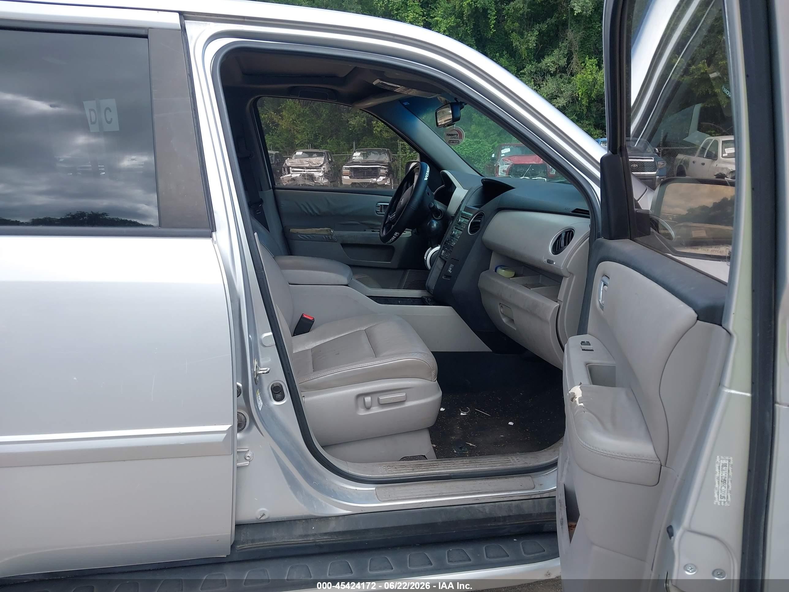 2010 Honda Pilot Ex-l Silver vin: 5FNYF3H65AB019786