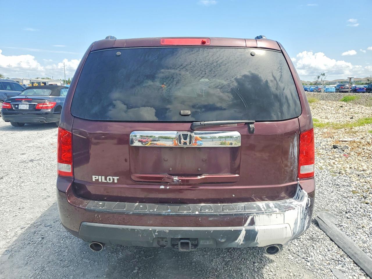 2011 Honda Pilot Exl Бордовый vin: 5FNYF3H65BB047606