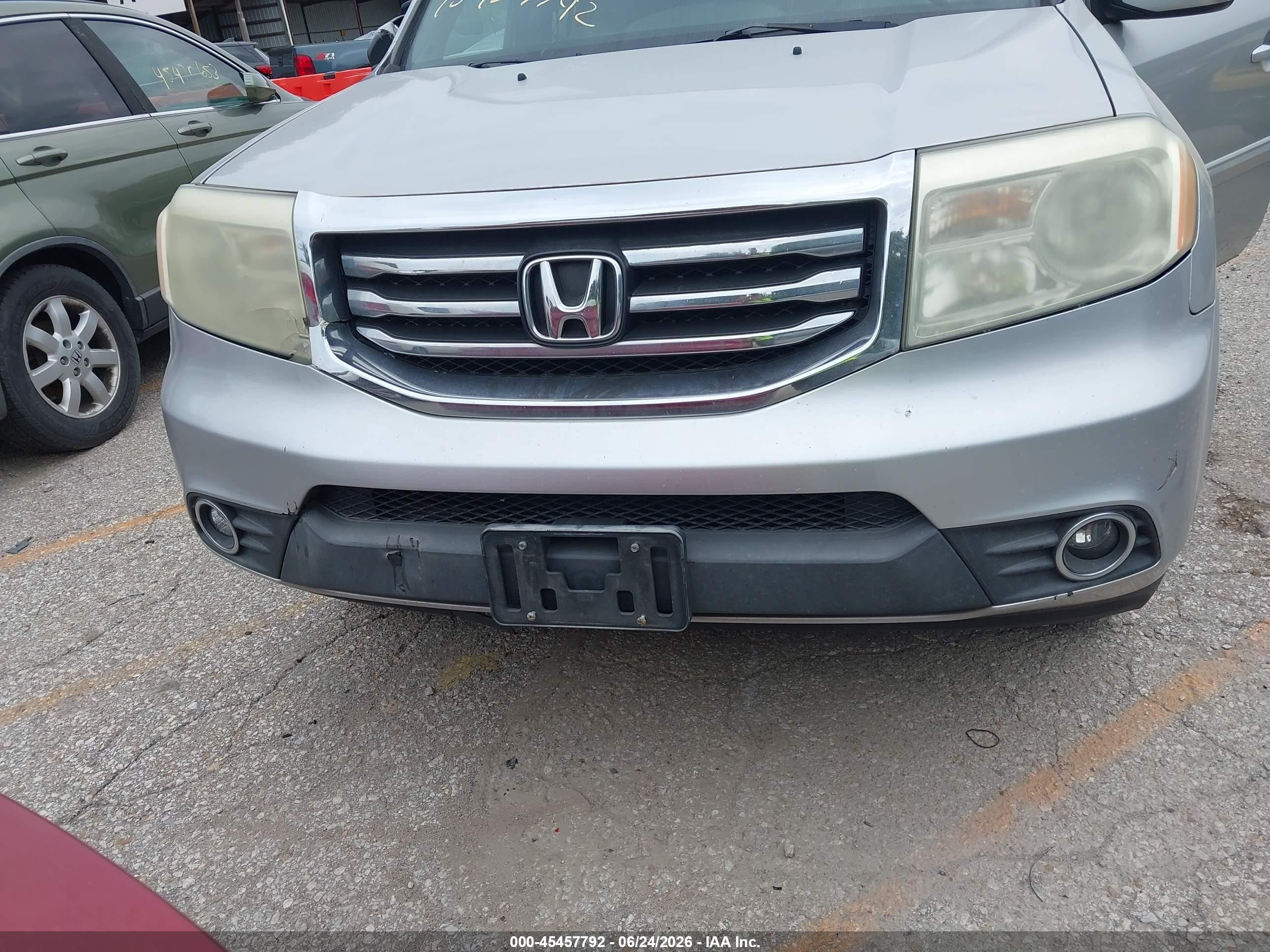 2013 Honda Pilot Ex-l Серебряный vin: 5FNYF3H65DB013670