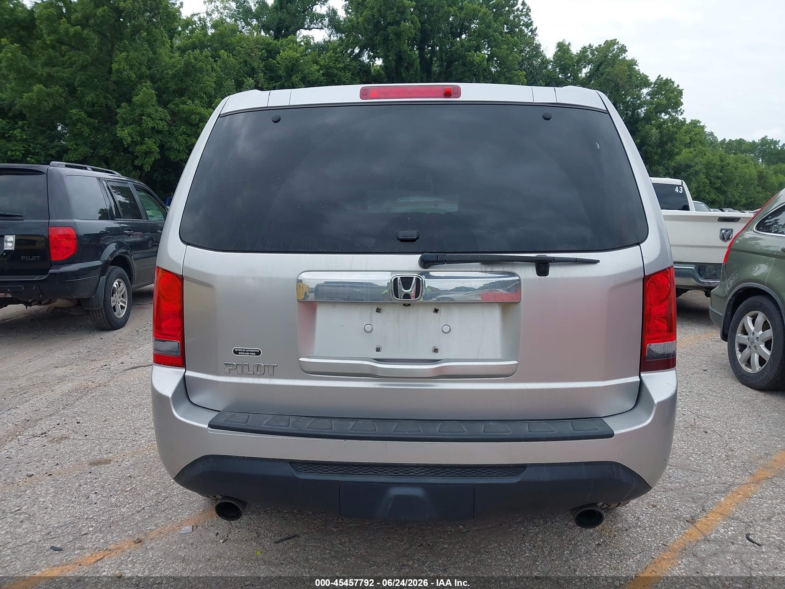 2013 Honda Pilot Ex-l Серебряный vin: 5FNYF3H65DB013670
