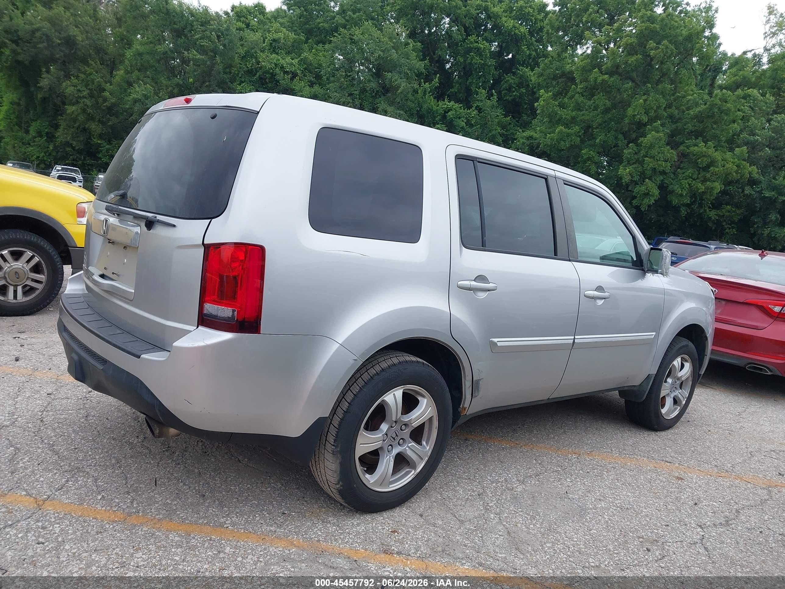 2013 Honda Pilot Ex-l Серебряный vin: 5FNYF3H65DB013670